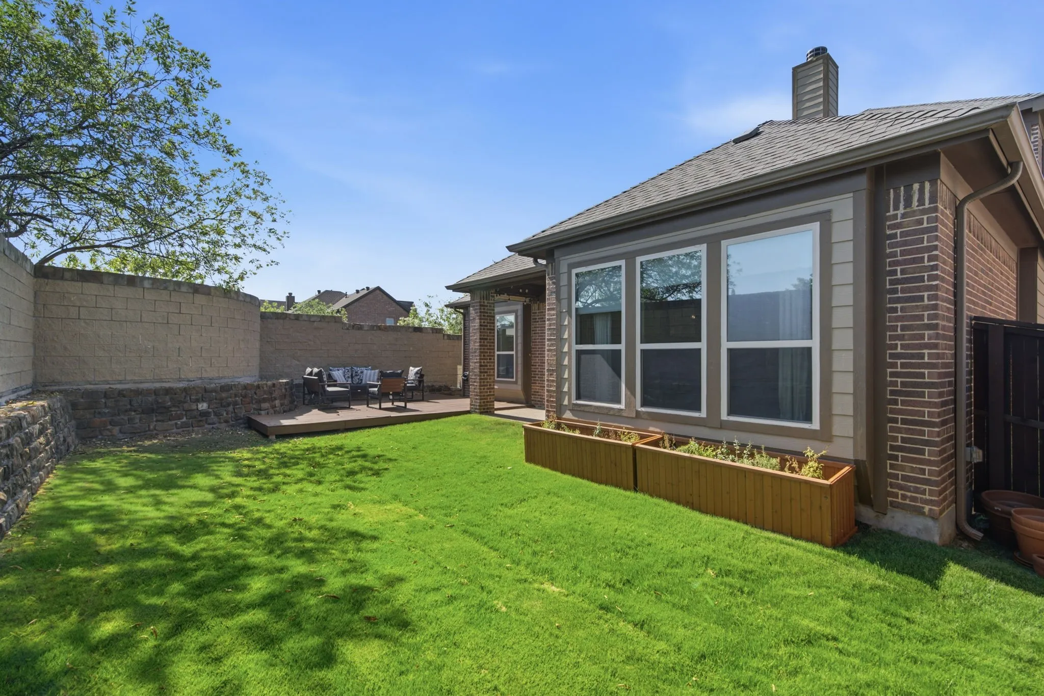 Single Family Residence For Sale in Denton County , 1200 Grant Avenue, Lantana, Texas 76226, 4 Bedroom, 3 Bathroom, 2 Garage spaces, 3,219 Sqft, built in 2014, mls#21343046, Real Estate Agent in Lantana, Homes For Sale in Denton county, Homes For Sale in Lantana, Realtor in Lantana Texas, Real Estate Brokerage Independent Realty Texas, Luminita Cordes Realtor