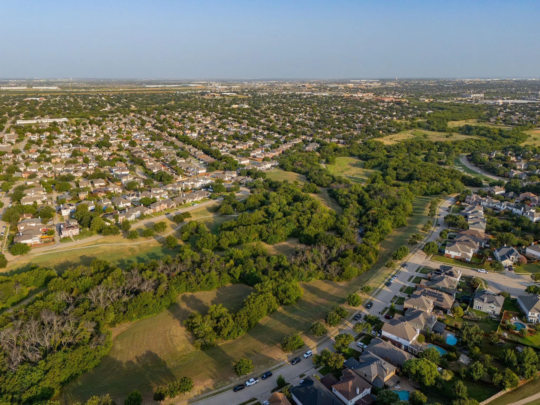 Single Family Residence For Sale in Tarrant County , 4816 N Cascades Street, Fort Worth, Texas 76137, 3 Bedroom, 2 Bathroom, 2 Garage spaces, 1,606 Sqft, built in 1992, mls#21345758, Real Estate Agent in Fort Worth, Homes For Sale in Tarrant county, Homes For Sale in Fort Worth, Realtor in Fort Worth Texas, Real Estate Brokerage Independent Realty Texas, Luminita Cordes Realtor