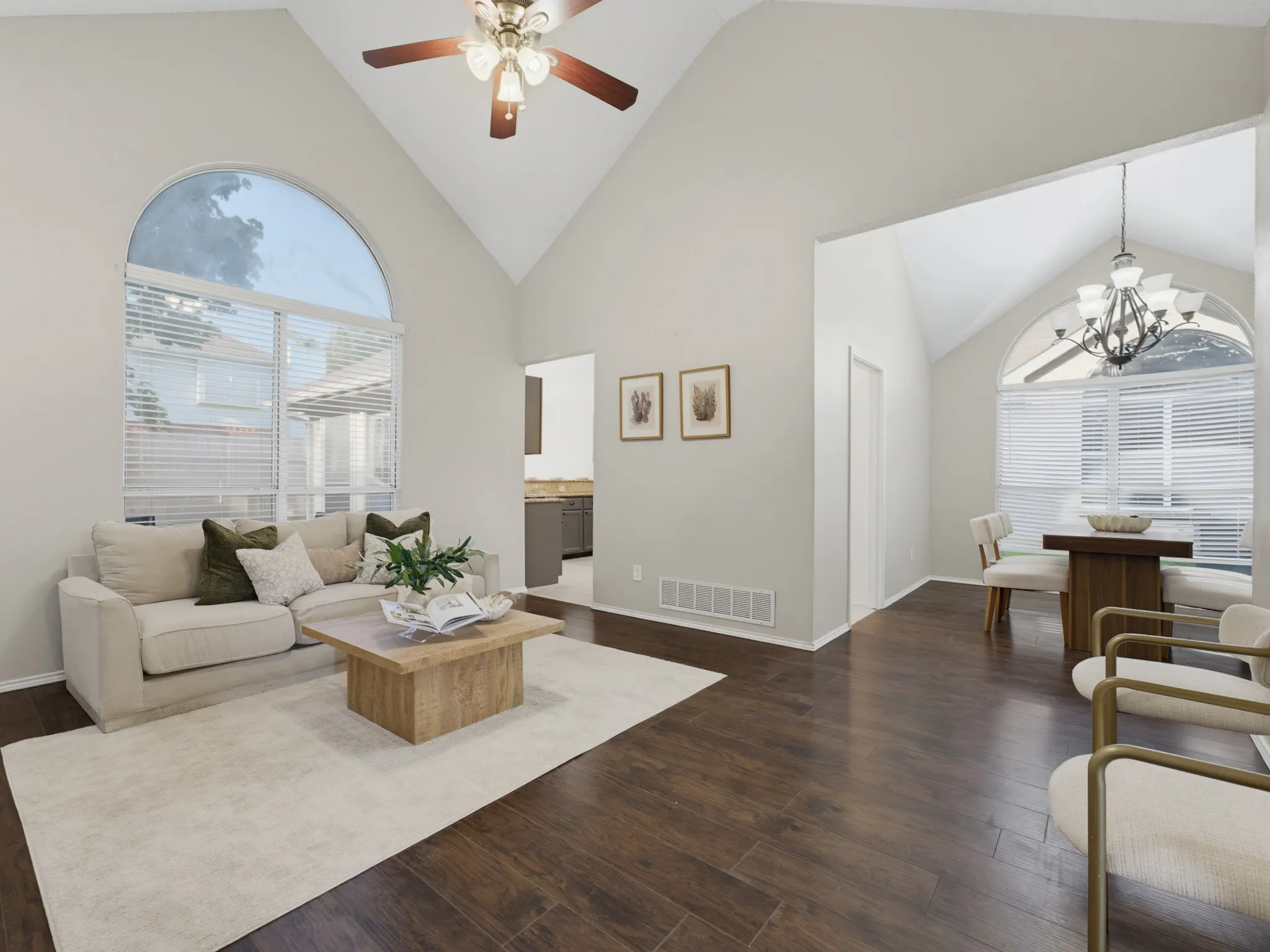 Single Family Residence For Sale in Tarrant County , 4816 N Cascades Street, Fort Worth, Texas 76137, 3 Bedroom, 2 Bathroom, 2 Garage spaces, 1,606 Sqft, built in 1992, mls#21345758, Real Estate Agent in Fort Worth, Homes For Sale in Tarrant county, Homes For Sale in Fort Worth, Realtor in Fort Worth Texas, Real Estate Brokerage Independent Realty Texas, Luminita Cordes Realtor