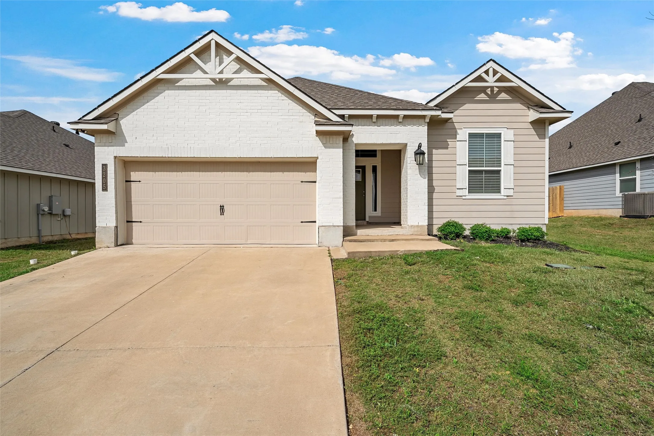 Single Family Residence For Sale in Mc Lennan County , 3205 Dottavio Road, Lorena, Texas 76655, 4 Bedrooms, 3 Bathrooms, 2 Garage spaces, 2,121 Sqft, built in 2023, Price $369,500, mls#21345712, Real Estate Agent in Lorena, Homes For Sale in Mc Lennan county, Homes For Sale in Lorena, Realtor in Lorena Texas, Real Estate Brokerage Independent Realty Texas, Luminita Cordes Realtor