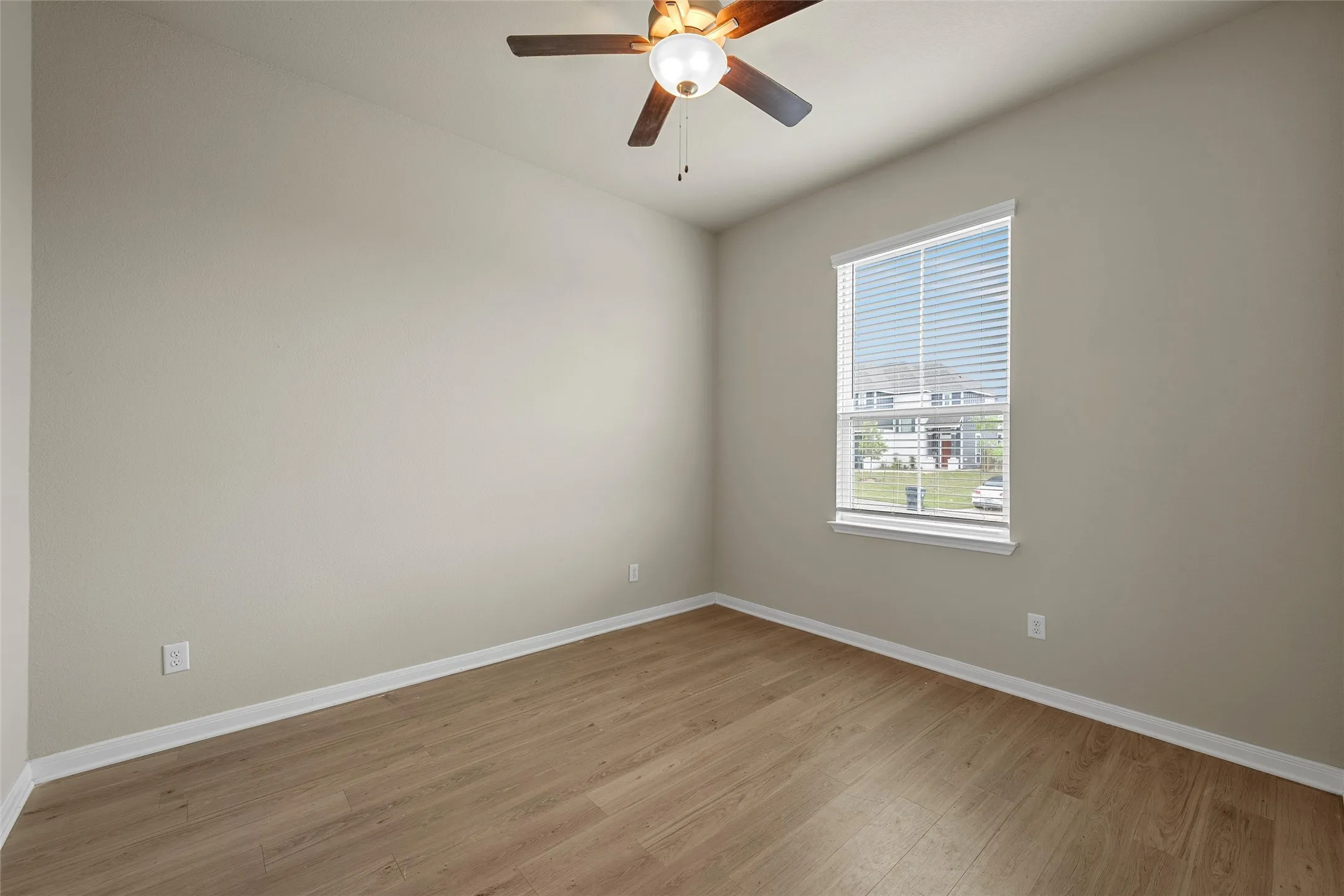 Single Family Residence For Sale in Mc Lennan County , 3205 Dottavio Road, Lorena, Texas 76655, 4 Bedrooms, 3 Bathrooms, 2 Garage spaces, 2,121 Sqft, built in 2023, Price $369,500, mls#21345712, Real Estate Agent in Lorena, Homes For Sale in Mc Lennan county, Homes For Sale in Lorena, Realtor in Lorena Texas, Real Estate Brokerage Independent Realty Texas, Luminita Cordes Realtor