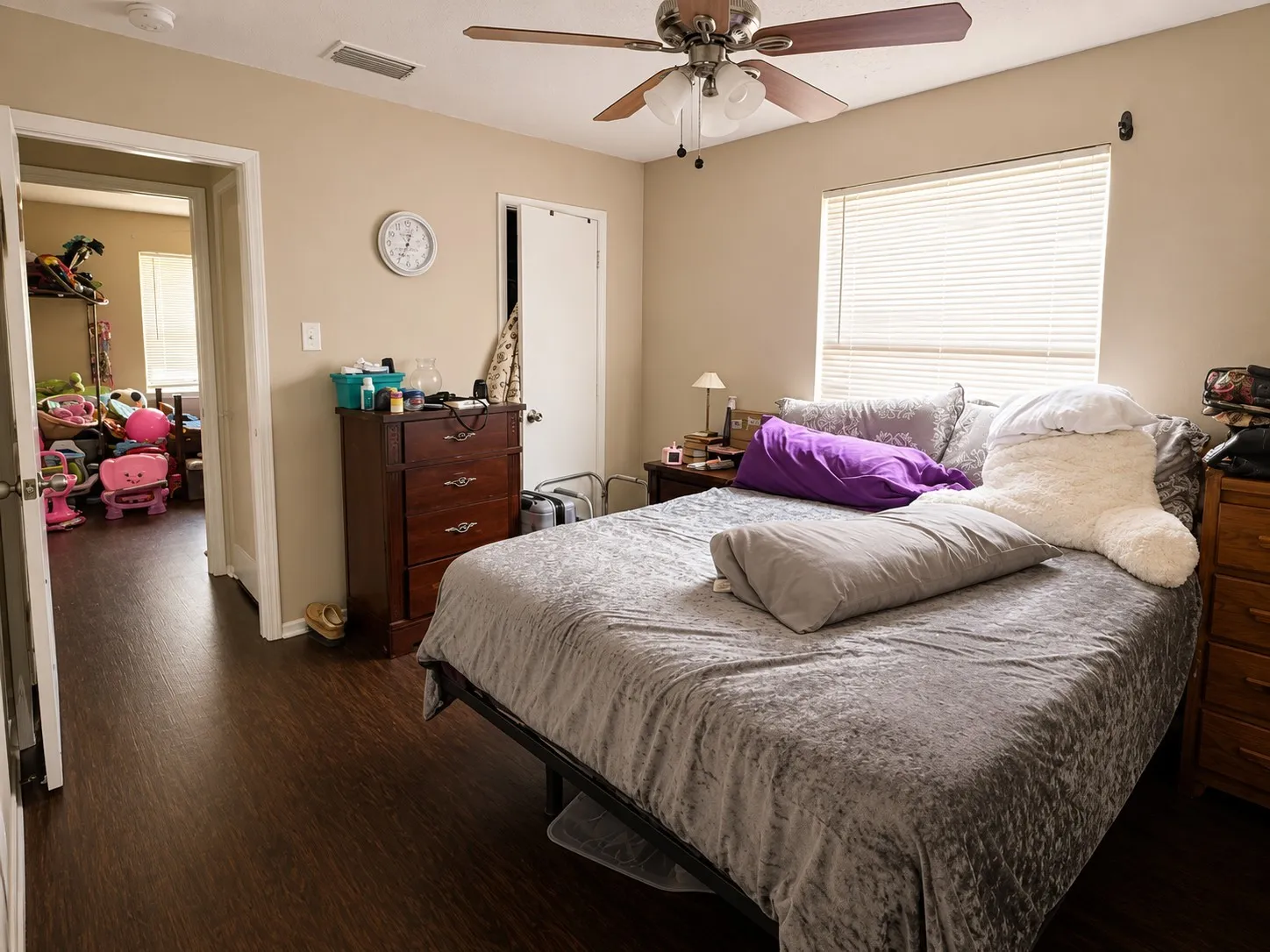 Single Family Residence For Sale in Kaufman County , 1614 Lee Street, Kaufman, Texas 75142, 3 Bedrooms, 2 Bathrooms, 2 Garage spaces, 1,253 Sqft, built in 1970, Price $185,000, mls#21337755, Real Estate Agent in Kaufman, Homes For Sale in Kaufman county, Homes For Sale in Kaufman, Realtor in Kaufman Texas, Real Estate Brokerage Independent Realty Texas, Luminita Cordes Realtor