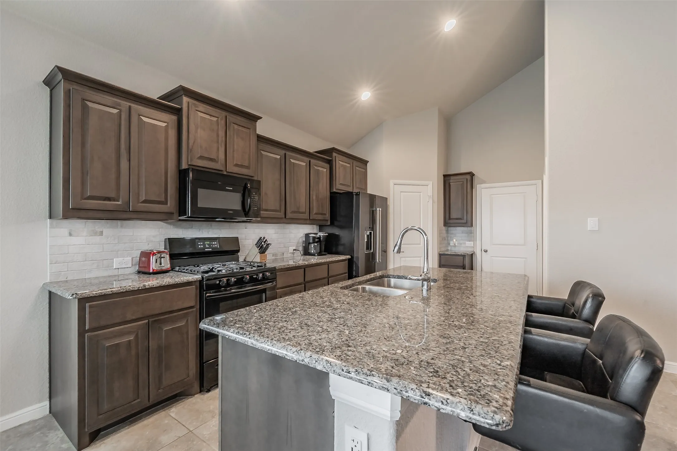 Single Family Residence For Sale in Tarrant County , 1125 Belsay Lane, Saginaw, Texas 76131, 4 Bedrooms, 2 Bathrooms, 3 Garage spaces, 1,801 Sqft, built in 2018, Price $360,000, mls#21344646, Real Estate Agent in Saginaw, Homes For Sale in Tarrant county, Homes For Sale in Saginaw, Realtor in Saginaw Texas, Real Estate Brokerage Independent Realty Texas, Luminita Cordes Realtor