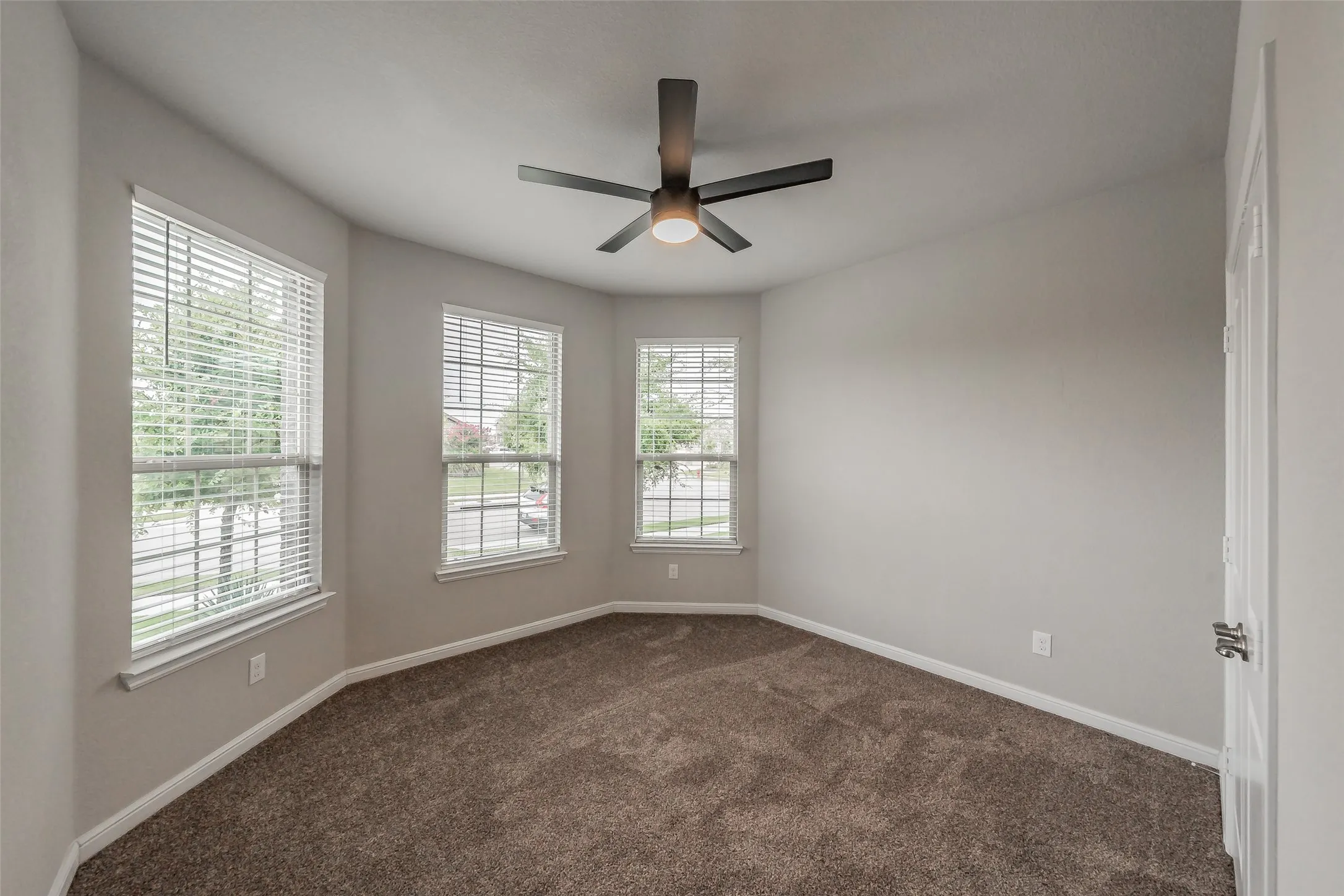 Single Family Residence For Sale in Tarrant County , 1125 Belsay Lane, Saginaw, Texas 76131, 4 Bedrooms, 2 Bathrooms, 3 Garage spaces, 1,801 Sqft, built in 2018, Price $360,000, mls#21344646, Real Estate Agent in Saginaw, Homes For Sale in Tarrant county, Homes For Sale in Saginaw, Realtor in Saginaw Texas, Real Estate Brokerage Independent Realty Texas, Luminita Cordes Realtor