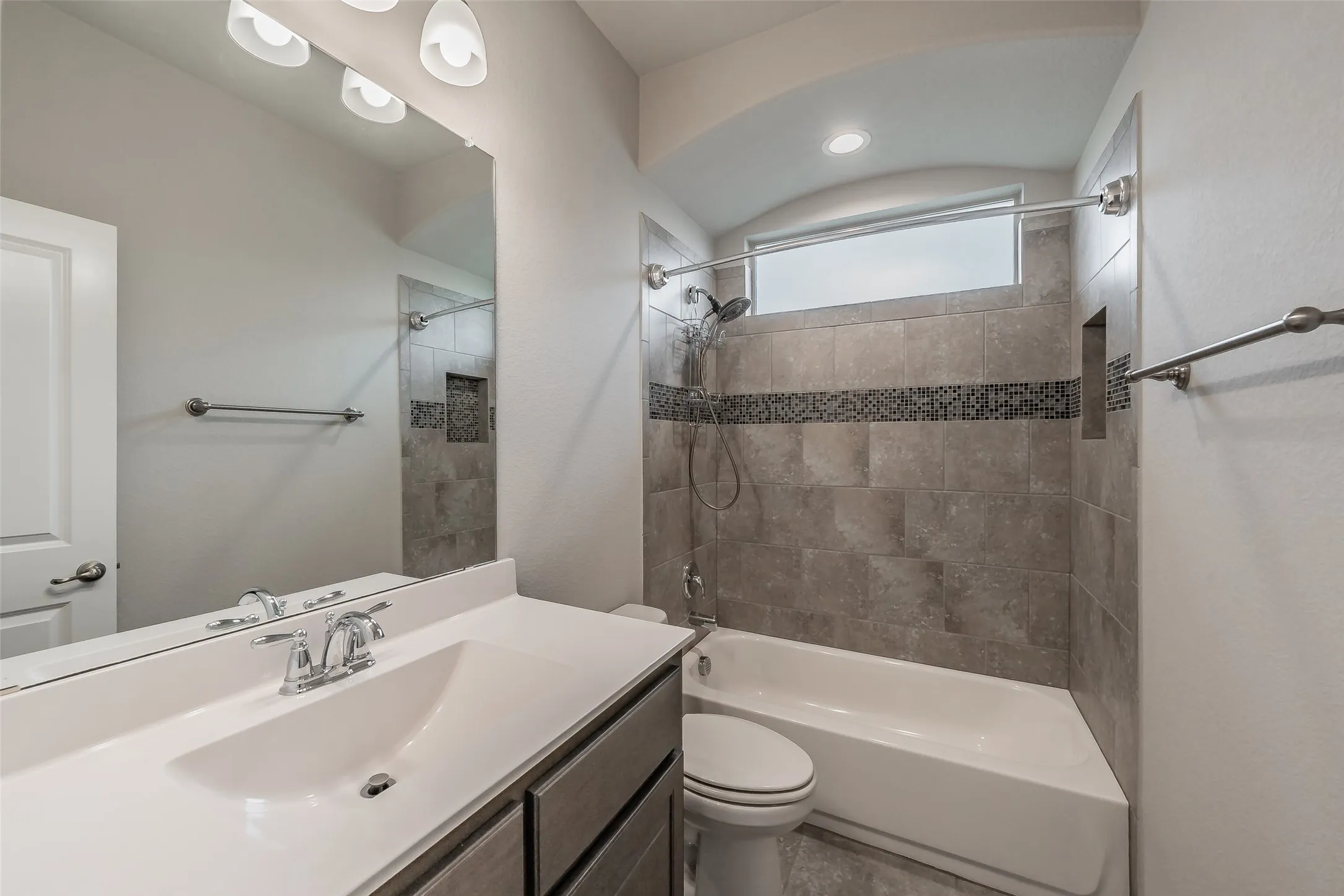 Single Family Residence For Sale in Tarrant County , 1125 Belsay Lane, Saginaw, Texas 76131, 4 Bedrooms, 2 Bathrooms, 3 Garage spaces, 1,801 Sqft, built in 2018, Price $360,000, mls#21344646, Real Estate Agent in Saginaw, Homes For Sale in Tarrant county, Homes For Sale in Saginaw, Realtor in Saginaw Texas, Real Estate Brokerage Independent Realty Texas, Luminita Cordes Realtor