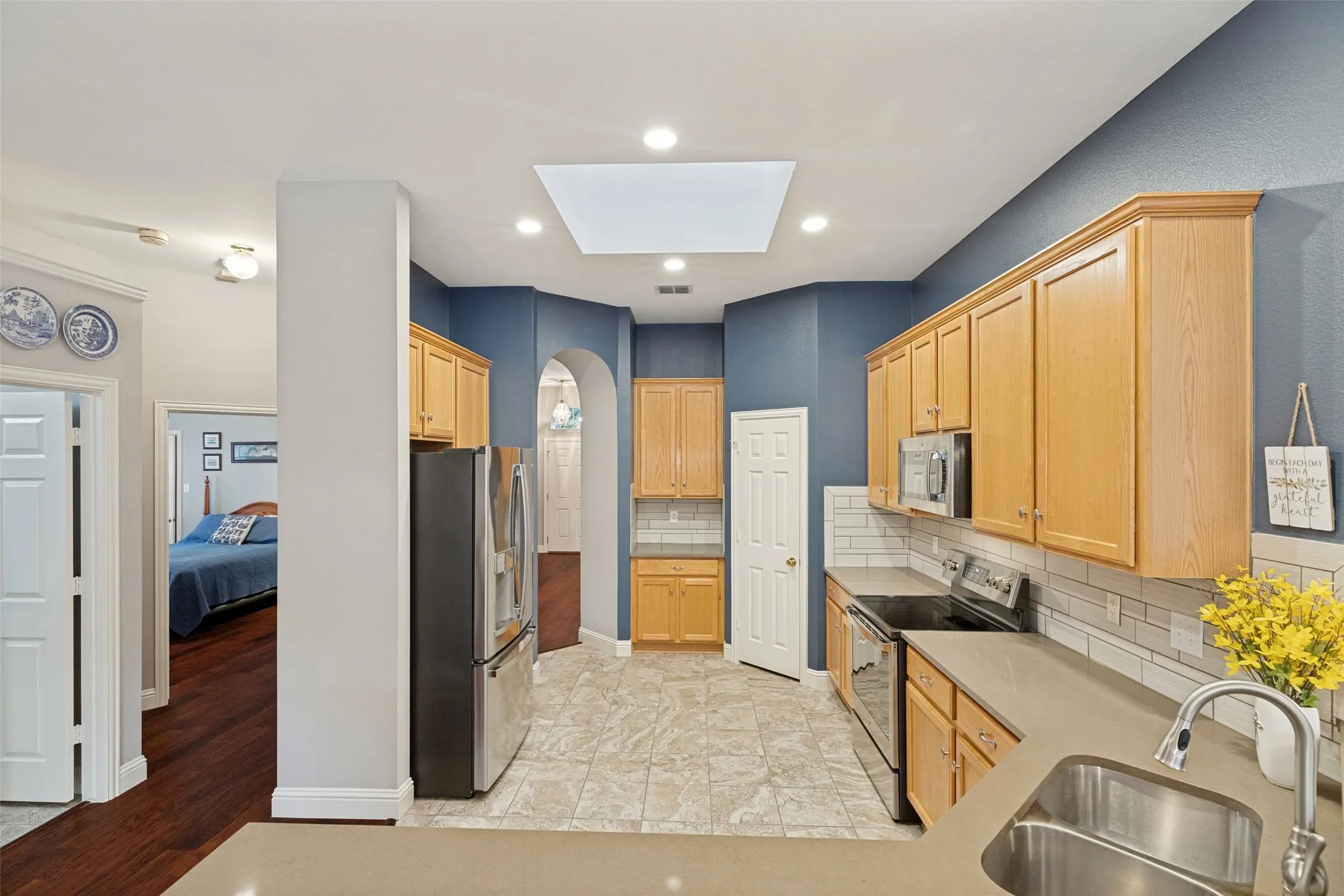 Single Family Residence For Sale in Collin County , 10914 Turtle Creek Lane, Frisco, Texas 75035, 3 Bedroom, 2 Bathroom, 2 Garage spaces, 1,933 Sqft, built in 1999, mls#21345433, Real Estate Agent in Frisco, Homes For Sale in Collin county, Homes For Sale in Frisco, Realtor in Frisco Texas, Real Estate Brokerage Independent Realty Texas, Luminita Cordes Realtor