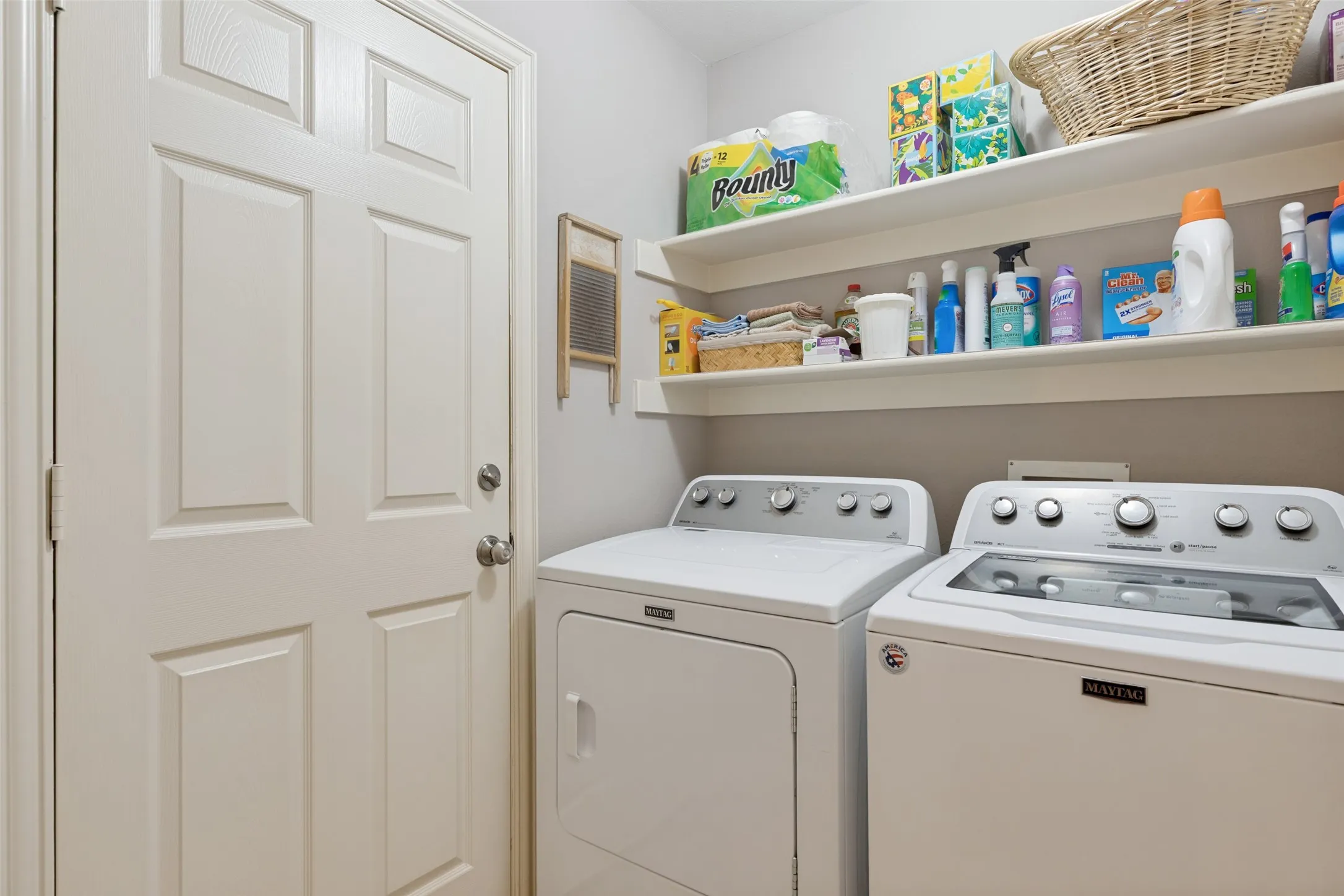 Single Family Residence For Sale in Collin County , 10914 Turtle Creek Lane, Frisco, Texas 75035, 3 Bedroom, 2 Bathroom, 2 Garage spaces, 1,933 Sqft, built in 1999, mls#21345433, Real Estate Agent in Frisco, Homes For Sale in Collin county, Homes For Sale in Frisco, Realtor in Frisco Texas, Real Estate Brokerage Independent Realty Texas, Luminita Cordes Realtor