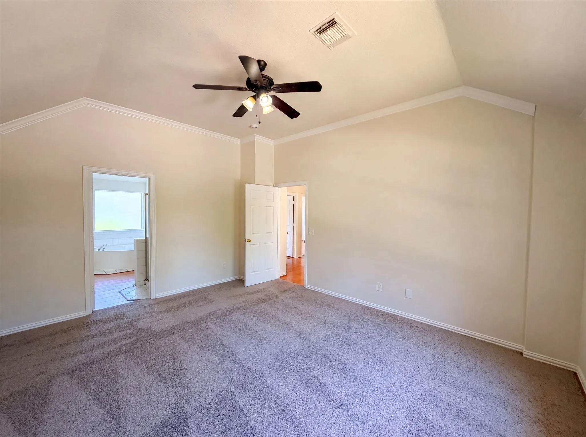 Single Family Residence For Sale in Dallas County , 3106 Westshore Drive, Rowlett, Texas 75088, 4 Bedroom, 3 Bathroom, 2 Garage spaces, 2,288 Sqft, built in 1995, mls#21345773, Real Estate Agent in Rowlett, Homes For Sale in Dallas county, Homes For Sale in Rowlett, Realtor in Rowlett Texas, Real Estate Brokerage Independent Realty Texas, Luminita Cordes Realtor