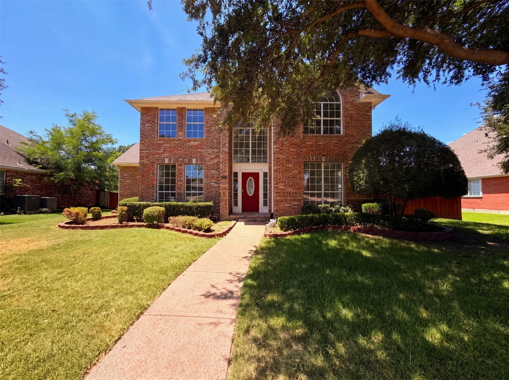 Single Family Residence For Sale in Dallas County , 3106 Westshore Drive, Rowlett, Texas 75088, 4 Bedroom, 3 Bathroom, 2 Garage spaces, 2,288 Sqft, built in 1995, mls#21345773, Real Estate Agent in Rowlett, Homes For Sale in Dallas county, Homes For Sale in Rowlett, Realtor in Rowlett Texas, Real Estate Brokerage Independent Realty Texas, Luminita Cordes Realtor