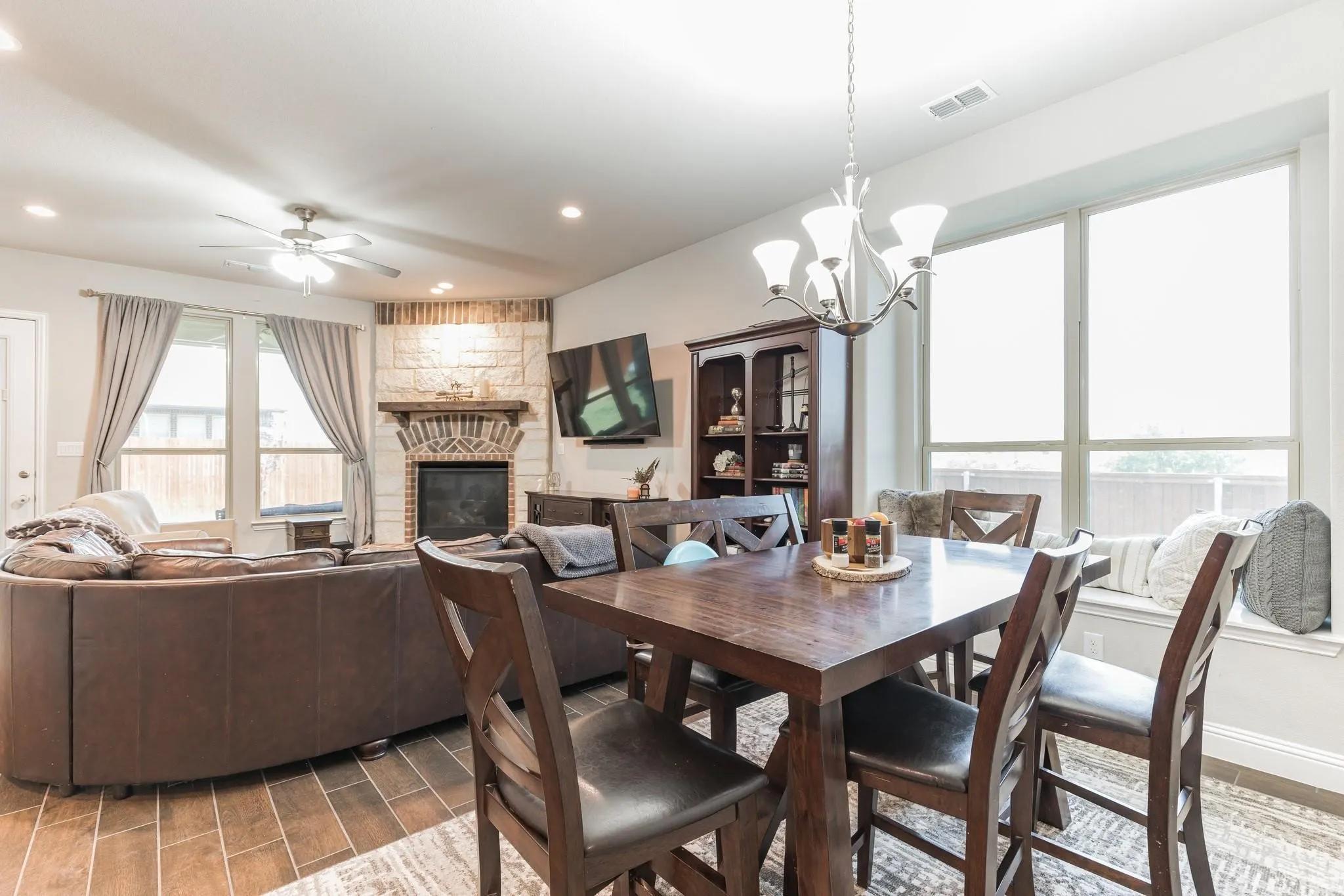 Single Family Residence For Rent in Parker County , 14800 Belclaire Avenue, Aledo, Texas 76008, 5 Bedroom, 3 Bathroom, 2 Garage spaces, 3,207 Sqft, built in 2019, mls#21345774, Real Estate Agent in Aledo, Homes For Rent in Parker county, Homes For Rent in Aledo, Realtor in Aledo Texas, Real Estate Brokerage Independent Realty Texas, Luminita Cordes Realtor