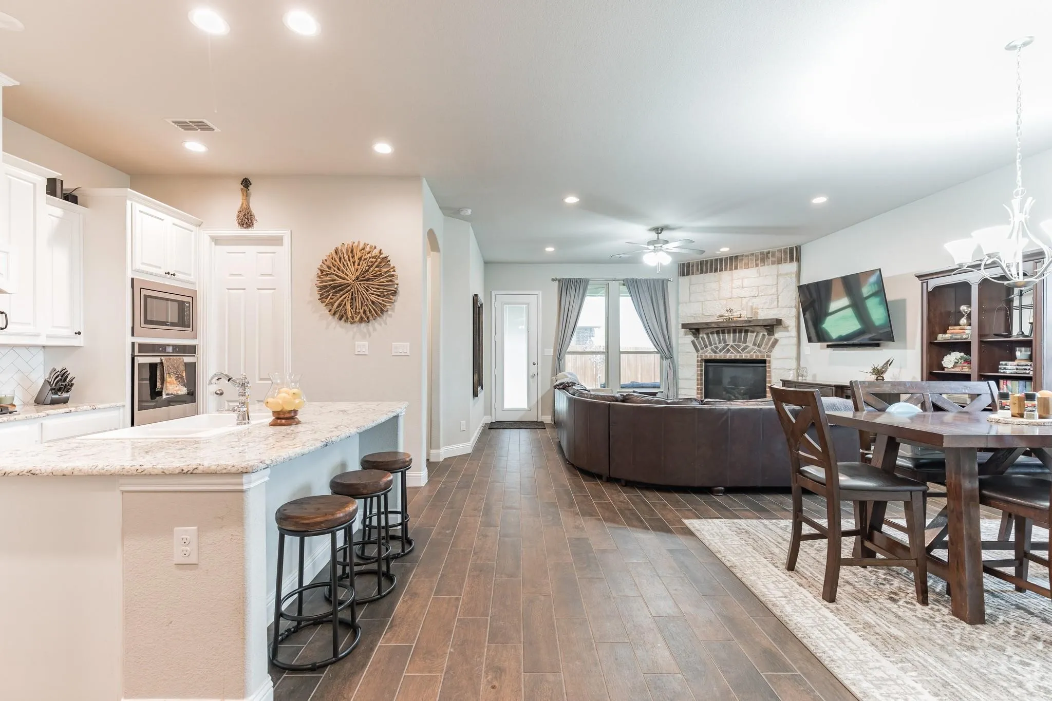 Single Family Residence For Rent in Parker County , 14800 Belclaire Avenue, Aledo, Texas 76008, 5 Bedroom, 3 Bathroom, 2 Garage spaces, 3,207 Sqft, built in 2019, mls#21345774, Real Estate Agent in Aledo, Homes For Rent in Parker county, Homes For Rent in Aledo, Realtor in Aledo Texas, Real Estate Brokerage Independent Realty Texas, Luminita Cordes Realtor