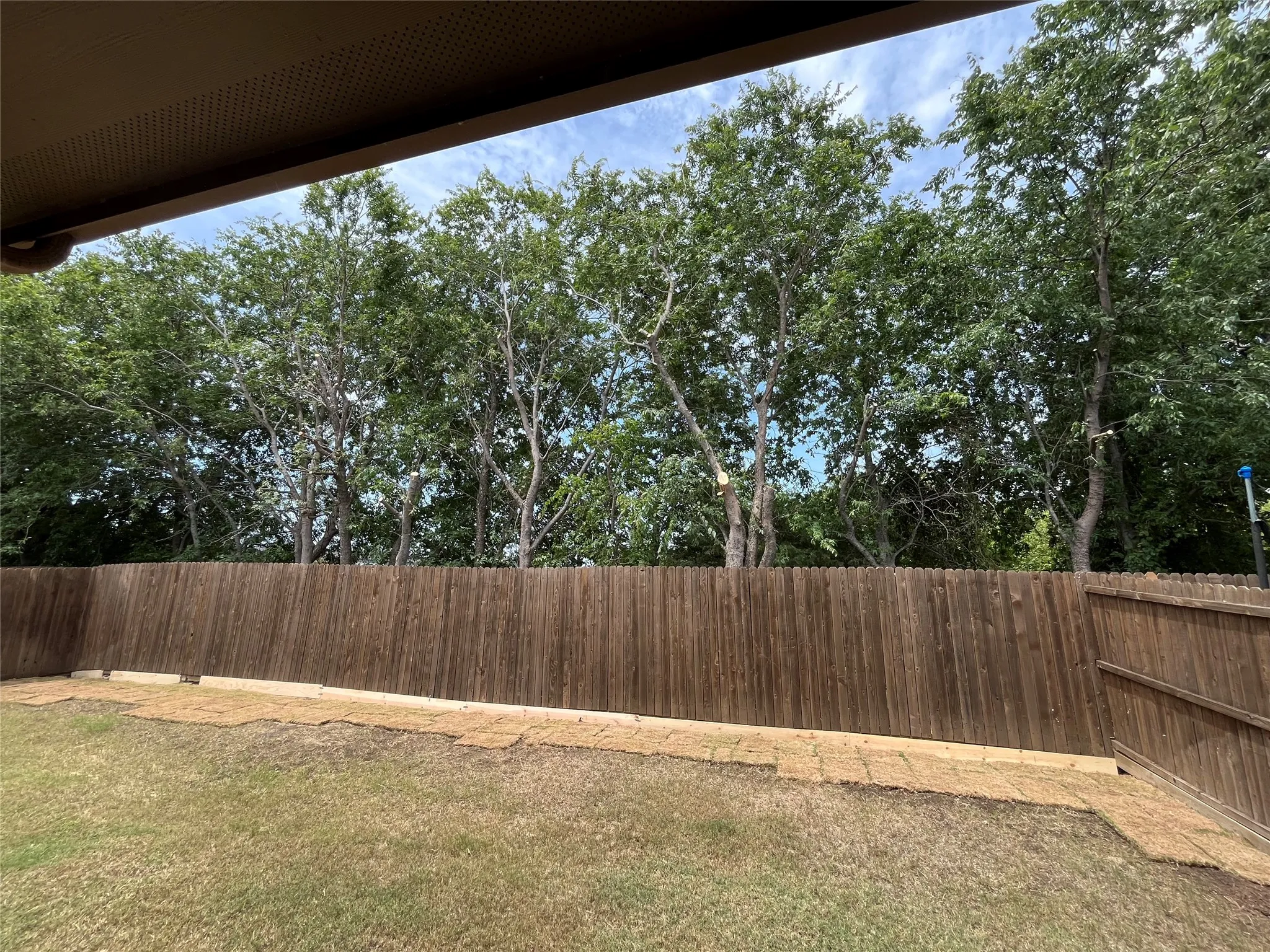 Single Family Residence For Sale in Denton County , 317 Bird Creek, Little Elm, Texas 75068, 4 Bedroom, 3 Bathroom, 2 Garage spaces, 2,419 Sqft, built in 2014, mls#21345776, Real Estate Agent in Little Elm, Homes For Sale in Denton county, Homes For Sale in Little Elm, Realtor in Little Elm Texas, Real Estate Brokerage Independent Realty Texas, Luminita Cordes Realtor