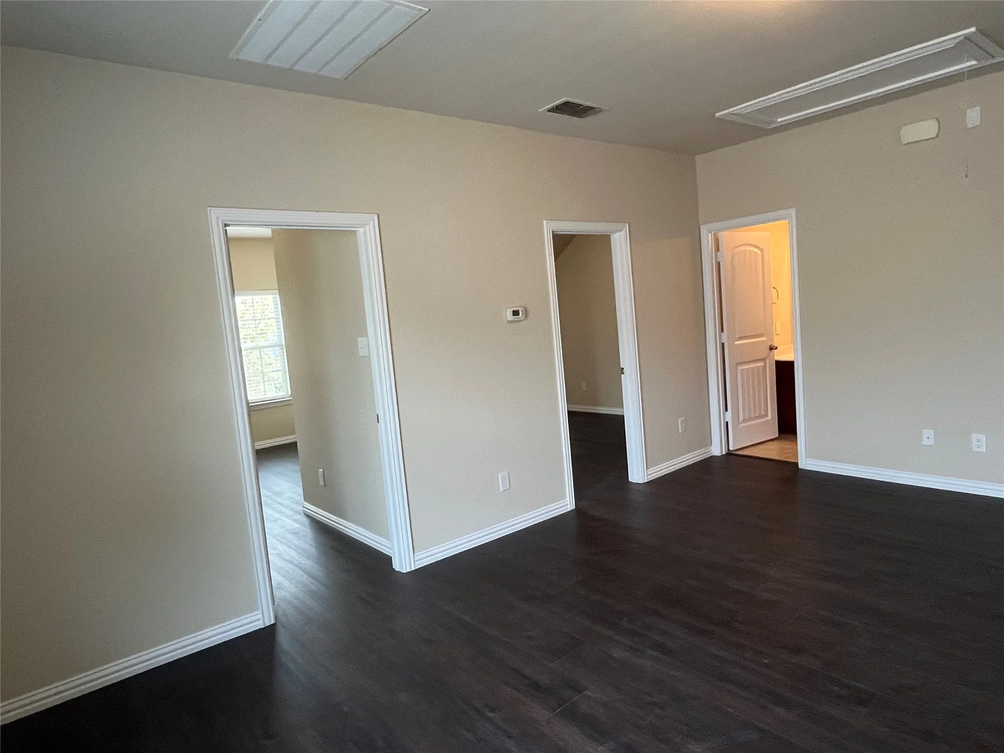 Single Family Residence For Sale in Denton County , 317 Bird Creek, Little Elm, Texas 75068, 4 Bedroom, 3 Bathroom, 2 Garage spaces, 2,419 Sqft, built in 2014, mls#21345776, Real Estate Agent in Little Elm, Homes For Sale in Denton county, Homes For Sale in Little Elm, Realtor in Little Elm Texas, Real Estate Brokerage Independent Realty Texas, Luminita Cordes Realtor