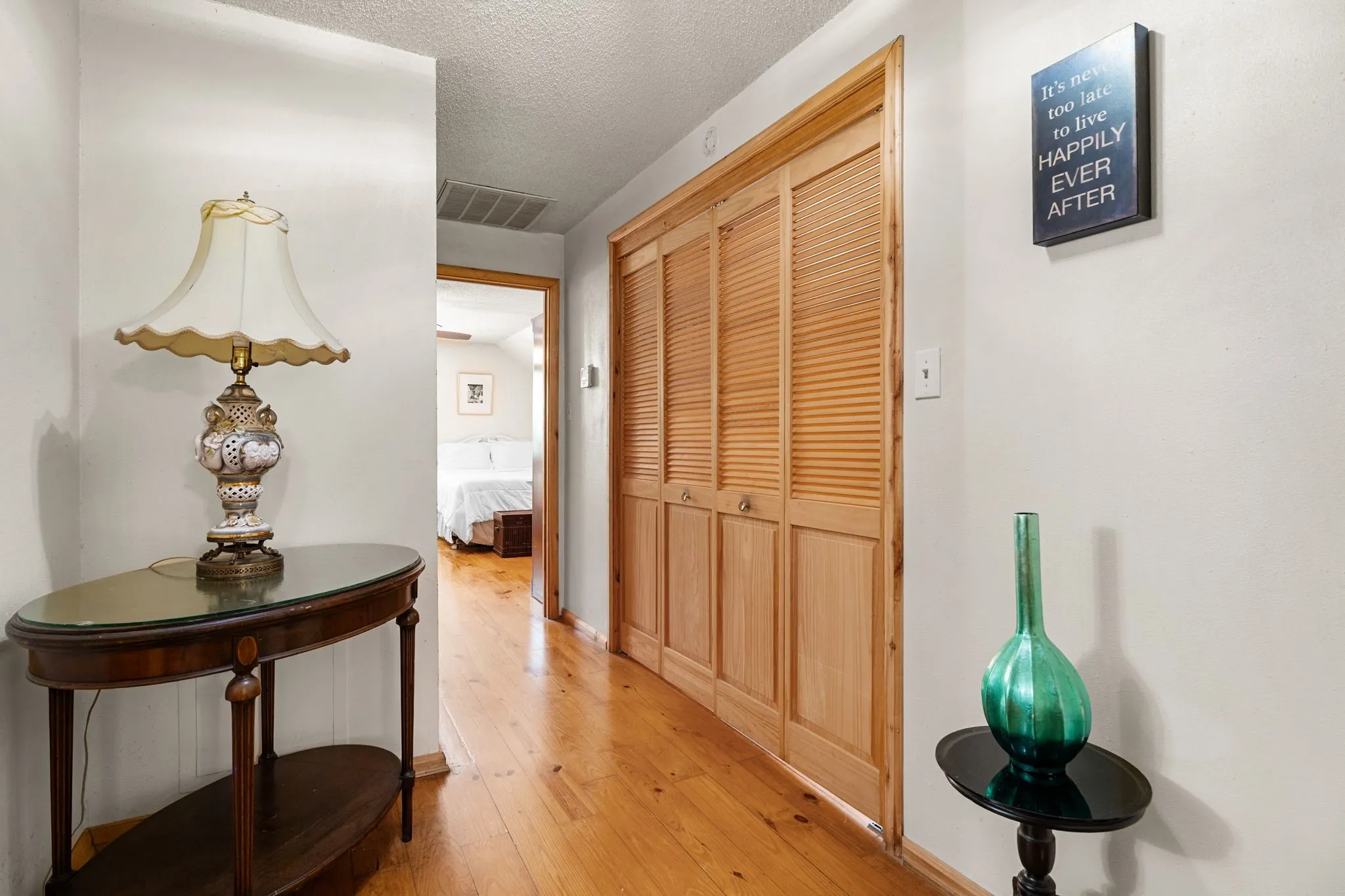 Farm For Sale in Wood County , 1081 County Road 3875, Mineola, Texas 75773, 3 Bedroom, 3 Bathroom, Garage spaces, 2,700 Sqft, built in 1995, mls#21341044, Real Estate Agent in Mineola, Homes For Sale in Wood county, Homes For Sale in Mineola, Realtor in Mineola Texas, Real Estate Brokerage Independent Realty Texas, Luminita Cordes Realtor