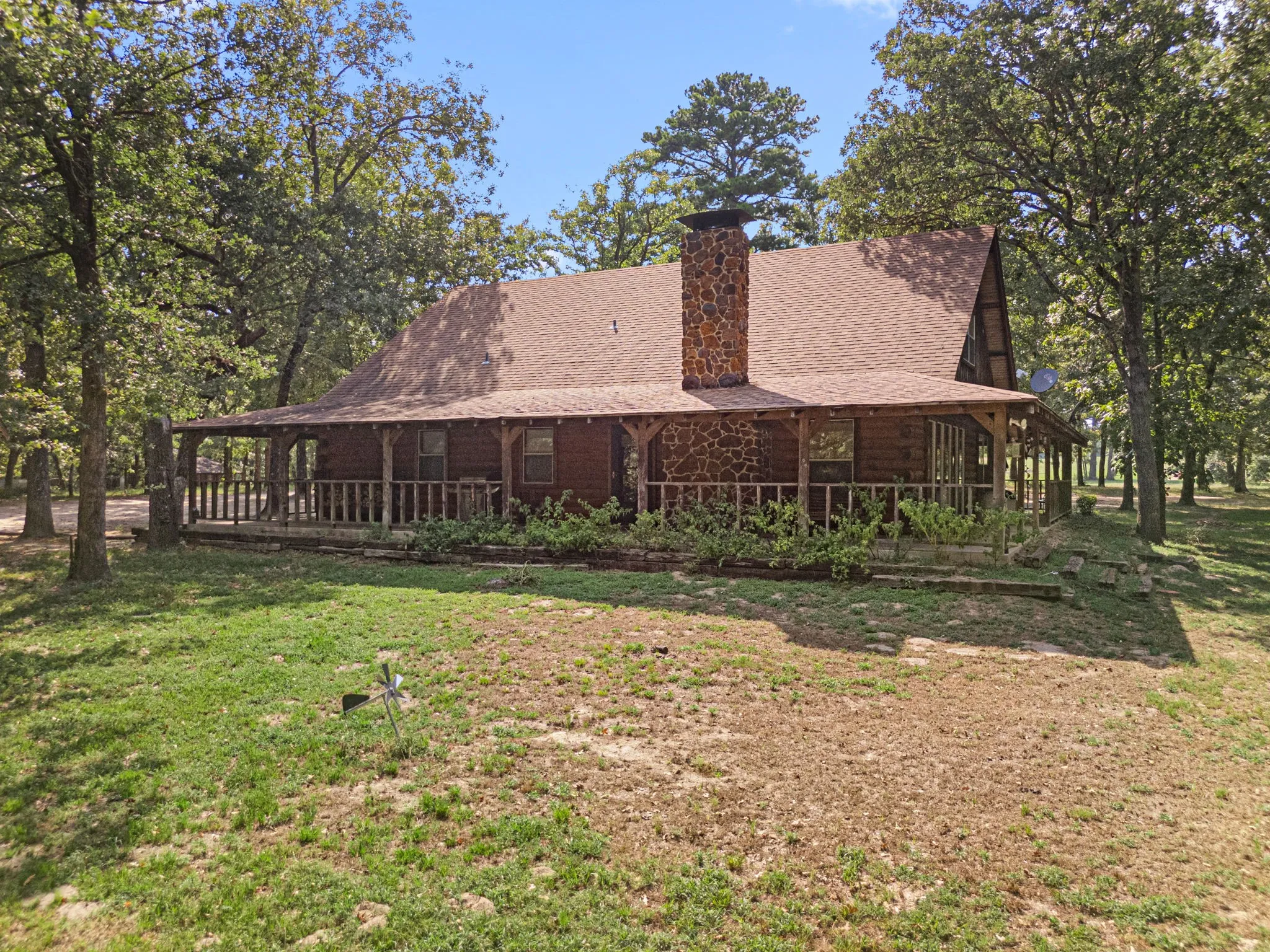 Farm For Sale in Wood County , 1081 County Road 3875, Mineola, Texas 75773, 3 Bedroom, 3 Bathroom, Garage spaces, 2,700 Sqft, built in 1995, mls#21341044, Real Estate Agent in Mineola, Homes For Sale in Wood county, Homes For Sale in Mineola, Realtor in Mineola Texas, Real Estate Brokerage Independent Realty Texas, Luminita Cordes Realtor