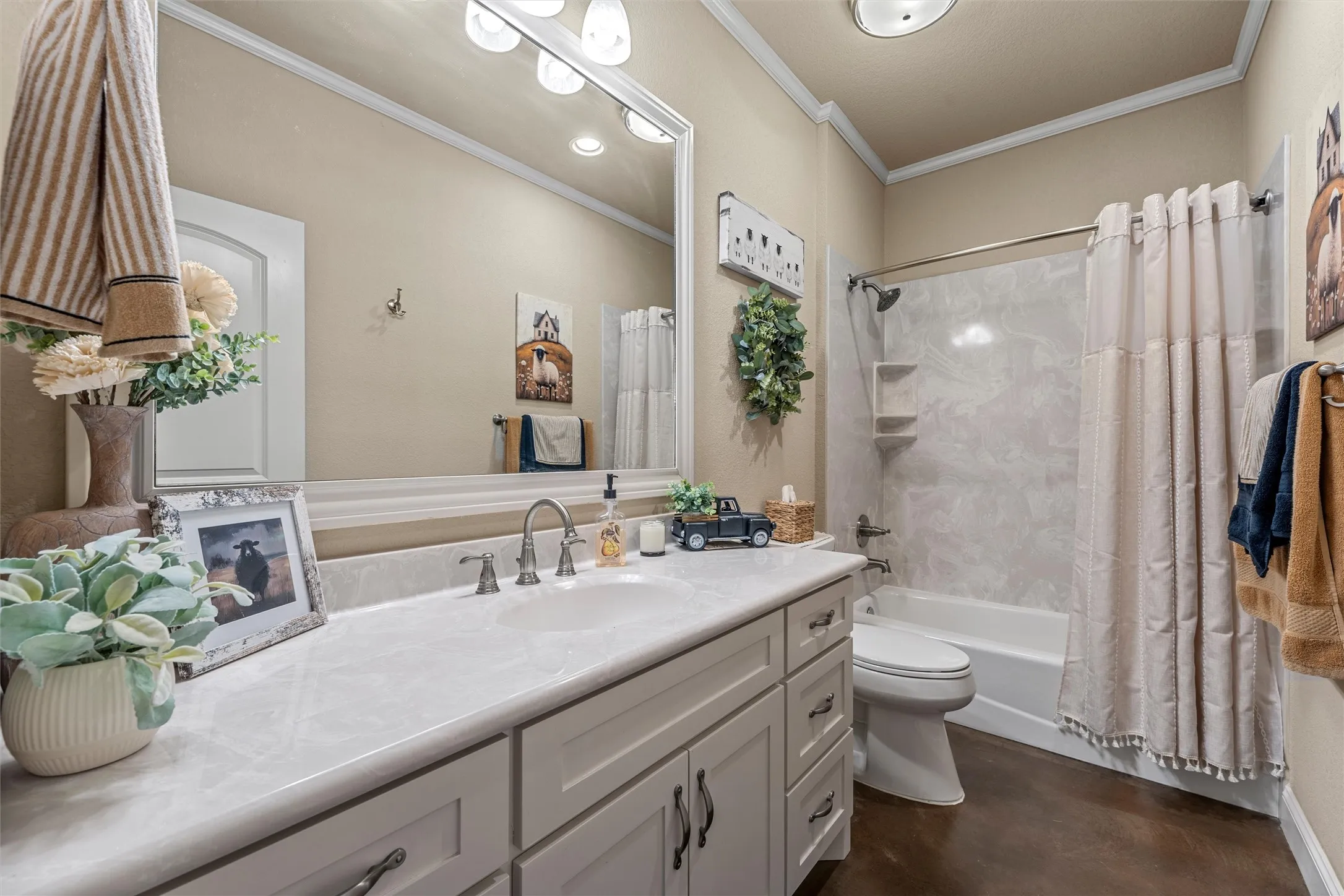 Single Family Residence For Sale in Mc Lennan County , 3825 Chappel Hill Road, Waco, Texas 76705, 3 Bedroom, 2 Bathroom, Garage spaces, 2,334 Sqft, built in 2014, mls#21340589, Real Estate Agent in Waco, Homes For Sale in Mc Lennan county, Homes For Sale in Waco, Realtor in Waco Texas, Real Estate Brokerage Independent Realty Texas, Luminita Cordes Realtor