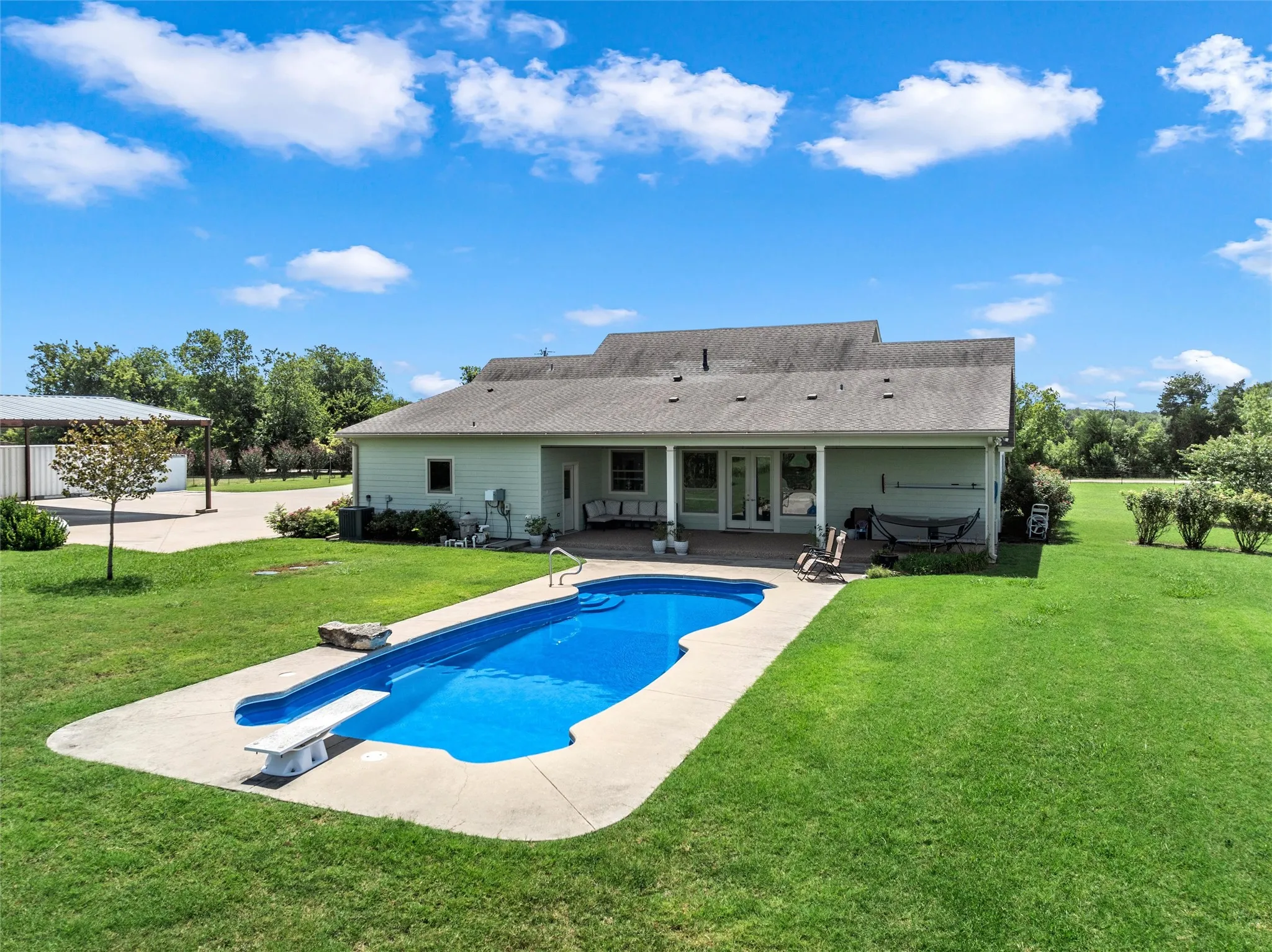 Single Family Residence For Sale in Mc Lennan County , 3825 Chappel Hill Road, Waco, Texas 76705, 3 Bedroom, 2 Bathroom, Garage spaces, 2,334 Sqft, built in 2014, mls#21340589, Real Estate Agent in Waco, Homes For Sale in Mc Lennan county, Homes For Sale in Waco, Realtor in Waco Texas, Real Estate Brokerage Independent Realty Texas, Luminita Cordes Realtor