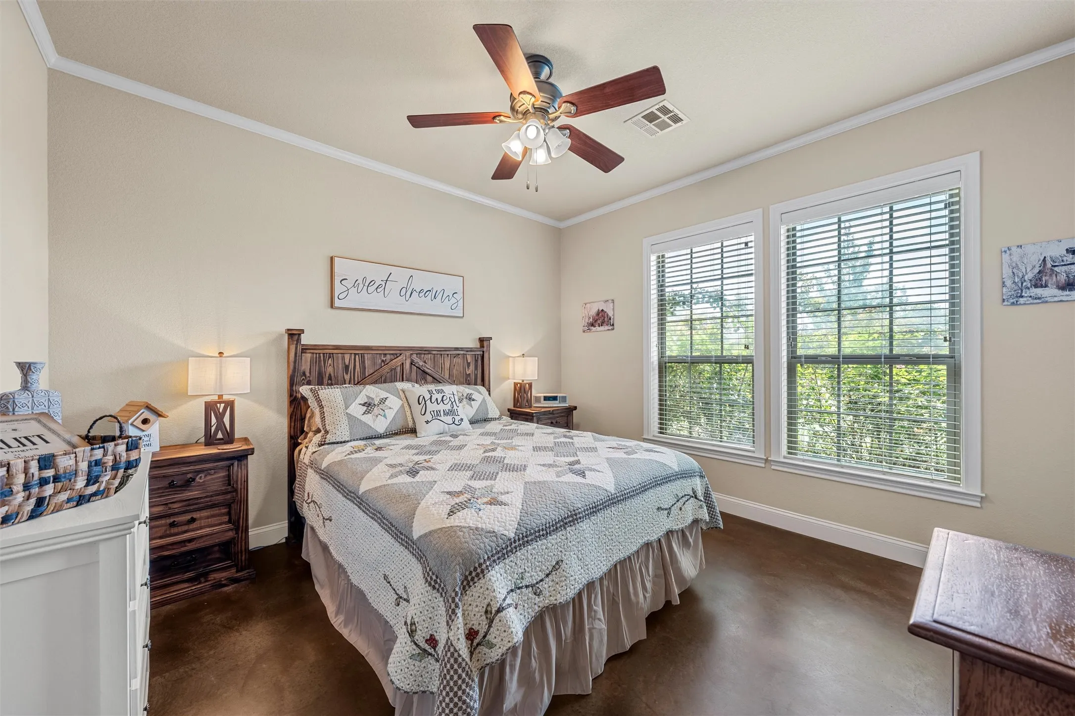 Single Family Residence For Sale in Mc Lennan County , 3825 Chappel Hill Road, Waco, Texas 76705, 3 Bedroom, 2 Bathroom, Garage spaces, 2,334 Sqft, built in 2014, mls#21340589, Real Estate Agent in Waco, Homes For Sale in Mc Lennan county, Homes For Sale in Waco, Realtor in Waco Texas, Real Estate Brokerage Independent Realty Texas, Luminita Cordes Realtor