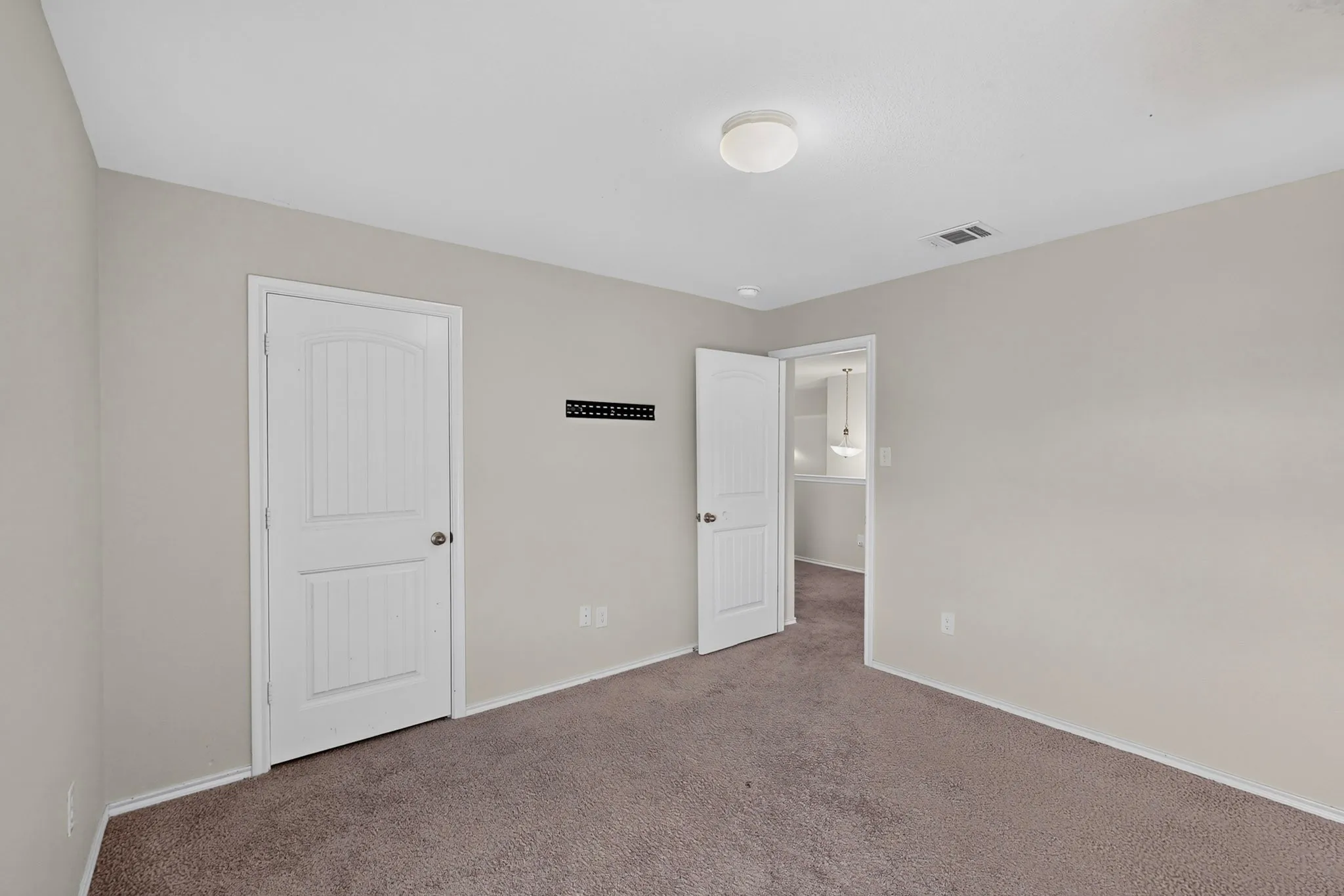 Single Family Residence For Sale in Kaufman County , 2329 Julia Lane, Forney, Texas 75126, 4 Bedroom, 3 Bathroom, 2 Garage spaces, 2,108 Sqft, built in 2018, mls#21321185, Real Estate Agent in Forney, Homes For Sale in Kaufman county, Homes For Sale in Forney, Realtor in Forney Texas, Real Estate Brokerage Independent Realty Texas, Luminita Cordes Realtor