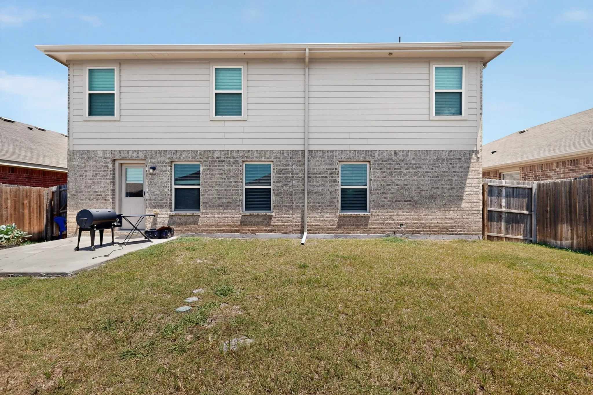 Single Family Residence For Sale in Kaufman County , 2329 Julia Lane, Forney, Texas 75126, 4 Bedroom, 3 Bathroom, 2 Garage spaces, 2,108 Sqft, built in 2018, mls#21321185, Real Estate Agent in Forney, Homes For Sale in Kaufman county, Homes For Sale in Forney, Realtor in Forney Texas, Real Estate Brokerage Independent Realty Texas, Luminita Cordes Realtor