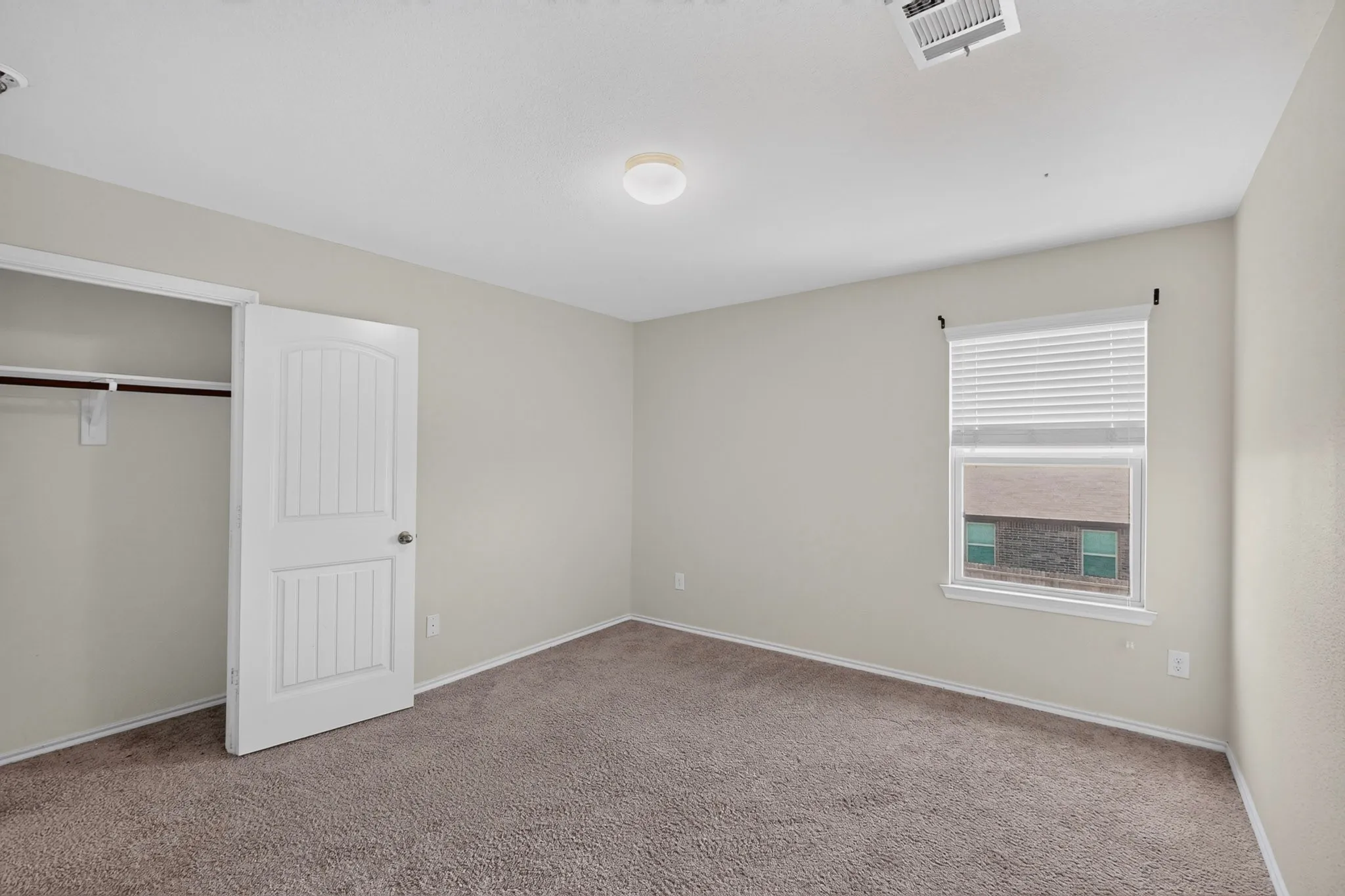Single Family Residence For Sale in Kaufman County , 2329 Julia Lane, Forney, Texas 75126, 4 Bedroom, 3 Bathroom, 2 Garage spaces, 2,108 Sqft, built in 2018, mls#21321185, Real Estate Agent in Forney, Homes For Sale in Kaufman county, Homes For Sale in Forney, Realtor in Forney Texas, Real Estate Brokerage Independent Realty Texas, Luminita Cordes Realtor