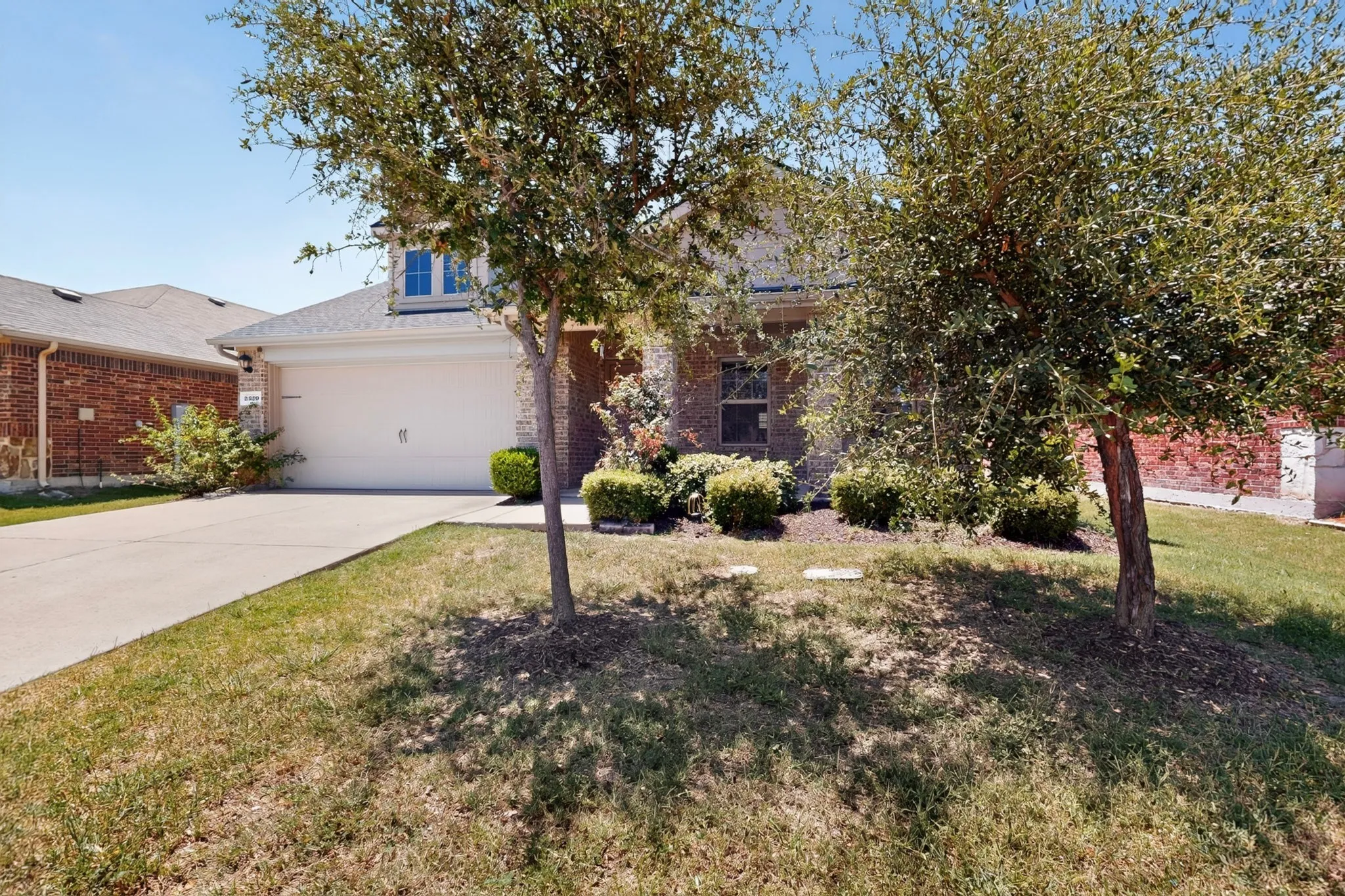 Single Family Residence For Sale in Kaufman County , 2329 Julia Lane, Forney, Texas 75126, 4 Bedroom, 3 Bathroom, 2 Garage spaces, 2,108 Sqft, built in 2018, mls#21321185, Real Estate Agent in Forney, Homes For Sale in Kaufman county, Homes For Sale in Forney, Realtor in Forney Texas, Real Estate Brokerage Independent Realty Texas, Luminita Cordes Realtor