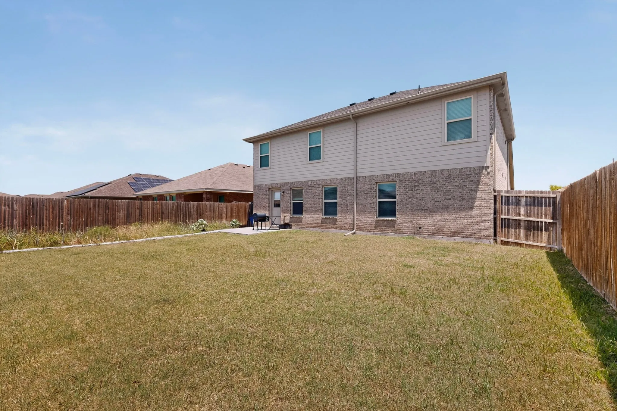 Single Family Residence For Sale in Kaufman County , 2329 Julia Lane, Forney, Texas 75126, 4 Bedroom, 3 Bathroom, 2 Garage spaces, 2,108 Sqft, built in 2018, mls#21321185, Real Estate Agent in Forney, Homes For Sale in Kaufman county, Homes For Sale in Forney, Realtor in Forney Texas, Real Estate Brokerage Independent Realty Texas, Luminita Cordes Realtor