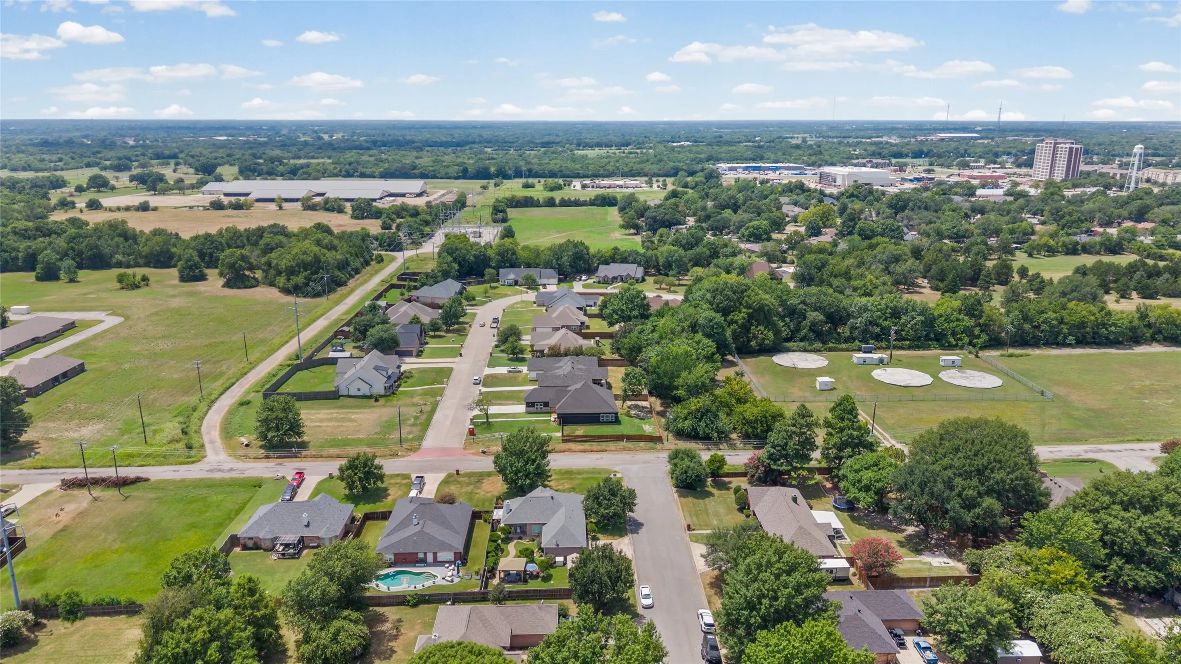 Single Family Residence For Sale in Hunt County , 1500 Deer Trail, Commerce, Texas 75428, 4 Bedroom, 3 Bathroom, 2 Garage spaces, 2,356 Sqft, built in 2026, mls#21345726, Real Estate Agent in Commerce, Homes For Sale in Hunt county, Homes For Sale in Commerce, Realtor in Commerce Texas, Real Estate Brokerage Independent Realty Texas, Luminita Cordes Realtor
