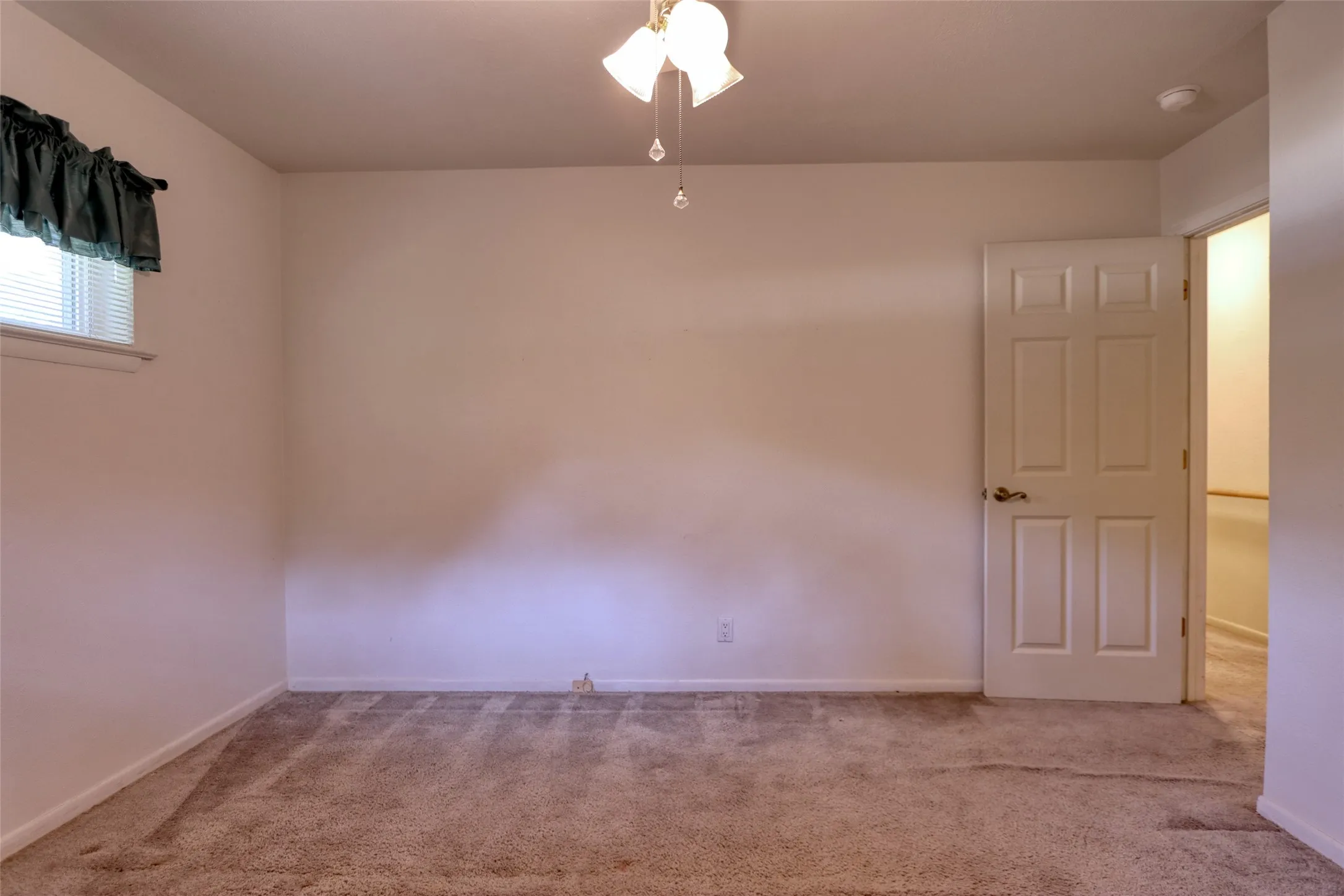 Single Family Residence For Sale in Dallas County , 938 Nature Drive, Duncanville, Texas 75116, 3 Bedroom, 2 Bathroom, 2 Garage spaces, 1,600 Sqft, built in 1963, mls#21345588, Real Estate Agent in Duncanville, Homes For Sale in Dallas county, Homes For Sale in Duncanville, Realtor in Duncanville Texas, Real Estate Brokerage Independent Realty Texas, Luminita Cordes Realtor