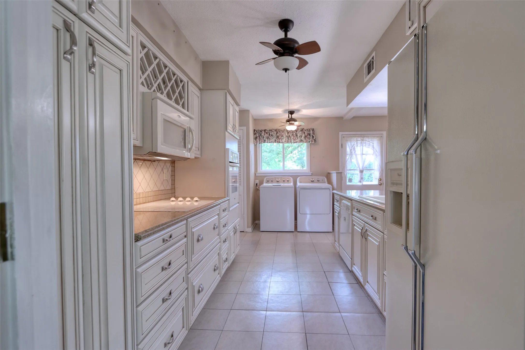 Single Family Residence For Sale in Dallas County , 938 Nature Drive, Duncanville, Texas 75116, 3 Bedroom, 2 Bathroom, 2 Garage spaces, 1,600 Sqft, built in 1963, mls#21345588, Real Estate Agent in Duncanville, Homes For Sale in Dallas county, Homes For Sale in Duncanville, Realtor in Duncanville Texas, Real Estate Brokerage Independent Realty Texas, Luminita Cordes Realtor