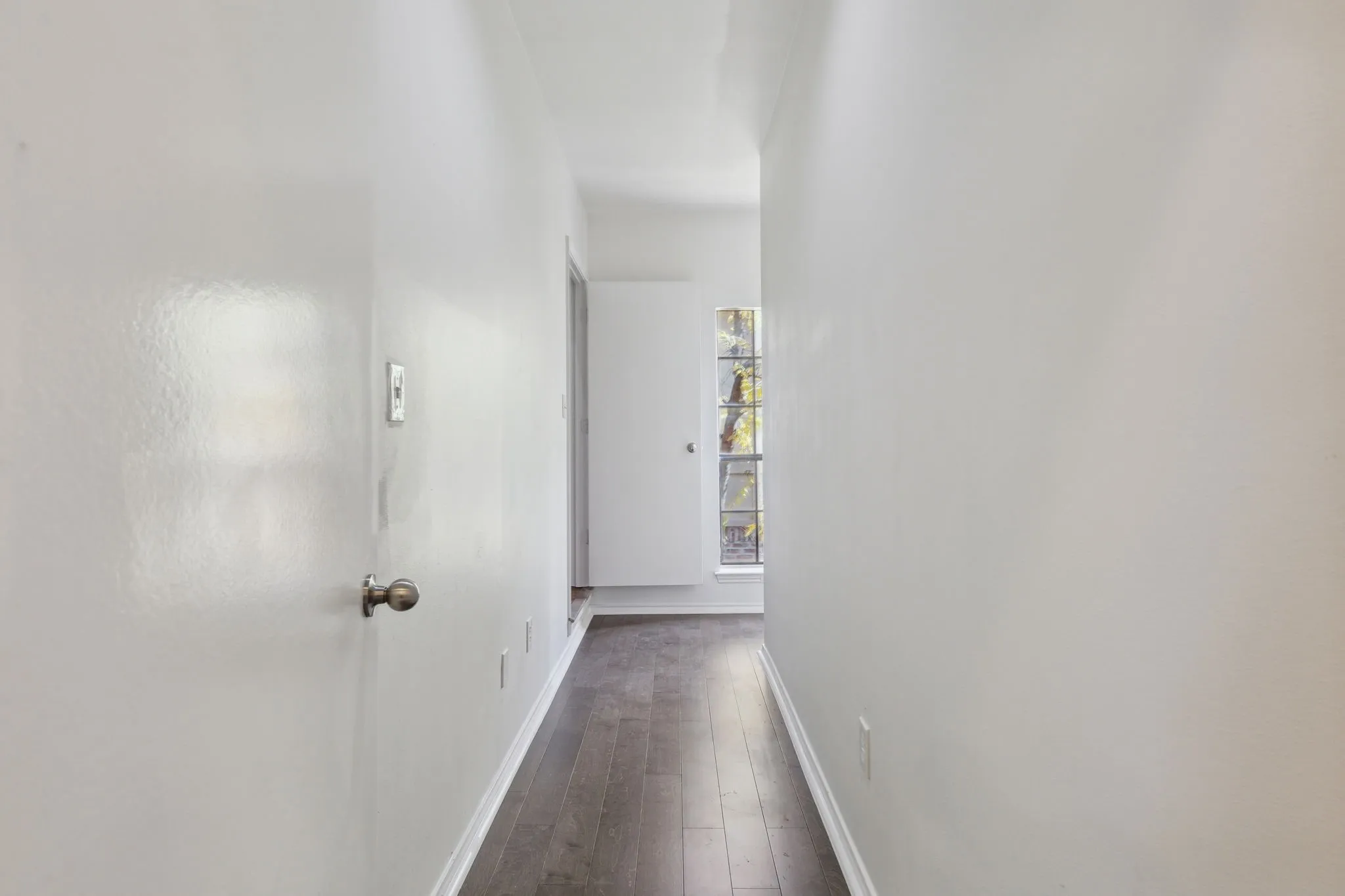Townhouse For Rent in Dallas County , 4111 Herschel Avenue, Dallas, Texas 75219, 2 Bedroom, 2 Bathroom, 1 Garage spaces, 1,516 Sqft, built in 1984, mls#21345819, Real Estate Agent in Dallas, Homes For Rent in Dallas county, Homes For Rent in Dallas, Realtor in Dallas Texas, Real Estate Brokerage Independent Realty Texas, Luminita Cordes Realtor