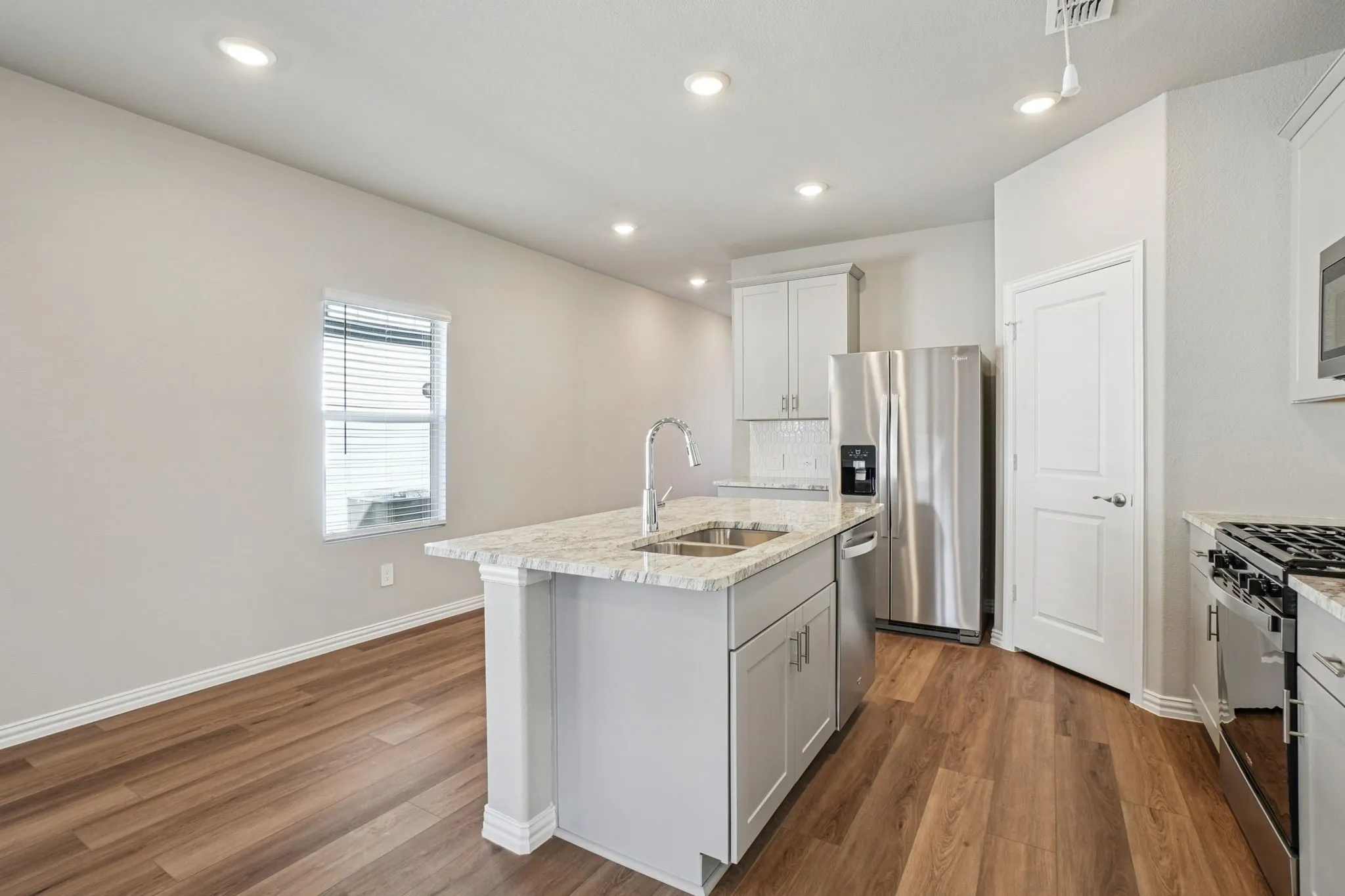 Photo is not of the actual home, but is an inspirational photo of builder’s model home and may depict options, furnishings, and/or decorator features that are not included.