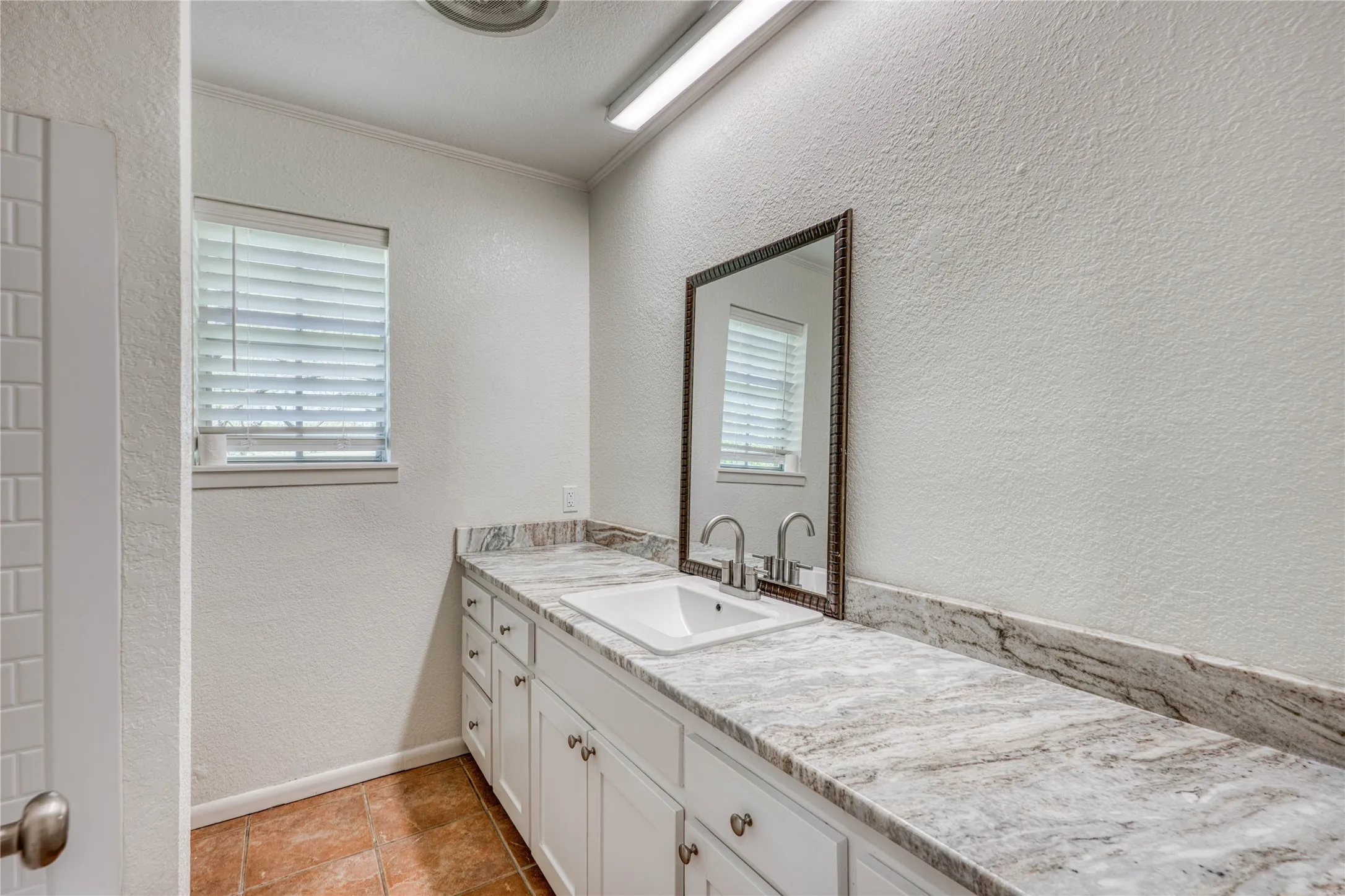 Single Family Residence For Sale in Comanche County , 320 County Road 401, Comanche, Texas 76442, 4 Bedroom, 3 Bathroom, Garage spaces, 2,692 Sqft, built in 1973, mls#21345833, Real Estate Agent in Comanche, Homes For Sale in Comanche county, Homes For Sale in Comanche, Realtor in Comanche Texas, Real Estate Brokerage Independent Realty Texas, Luminita Cordes Realtor
