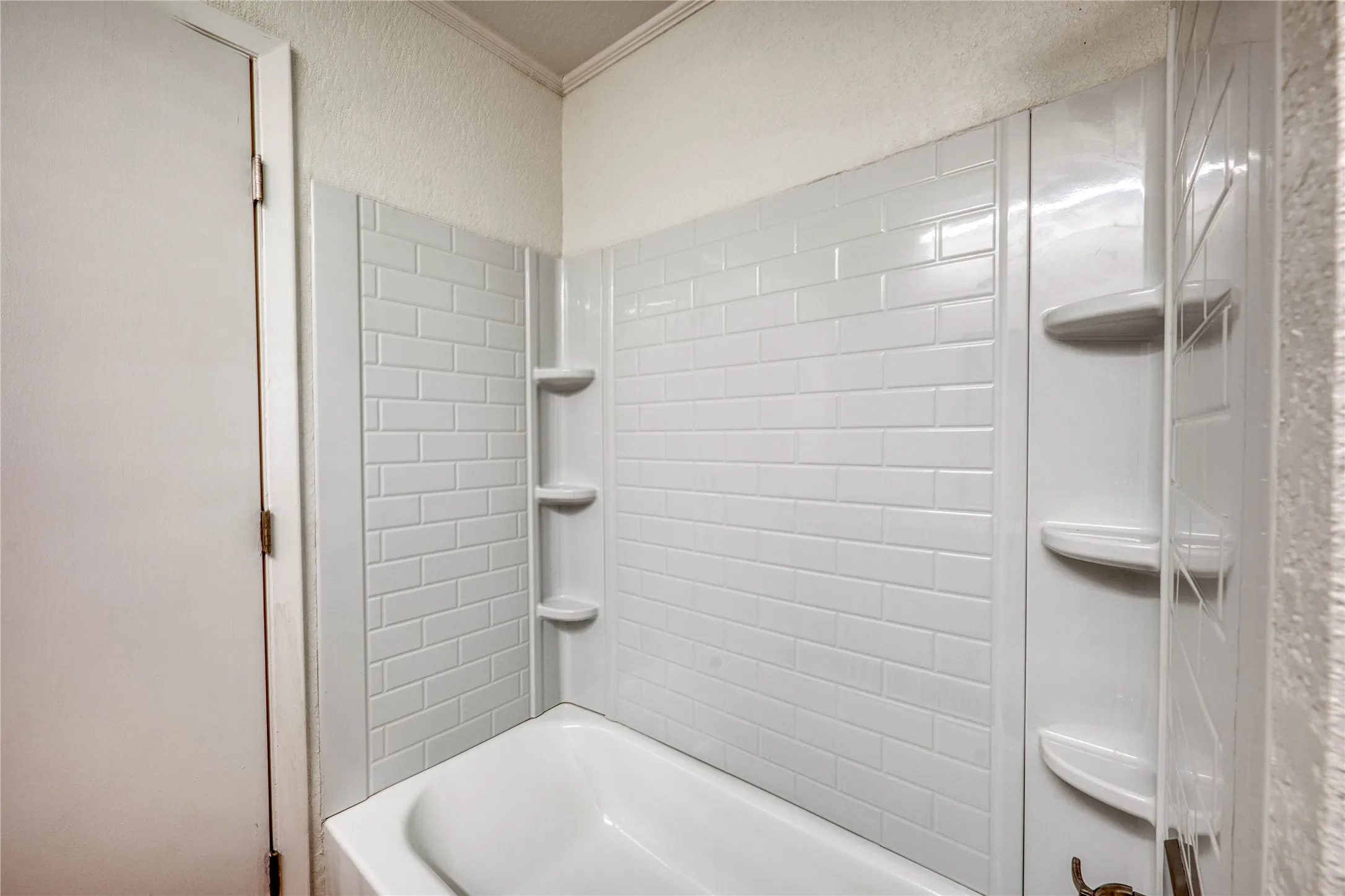 Single Family Residence For Sale in Comanche County , 320 County Road 401, Comanche, Texas 76442, 4 Bedroom, 3 Bathroom, Garage spaces, 2,692 Sqft, built in 1973, mls#21345833, Real Estate Agent in Comanche, Homes For Sale in Comanche county, Homes For Sale in Comanche, Realtor in Comanche Texas, Real Estate Brokerage Independent Realty Texas, Luminita Cordes Realtor