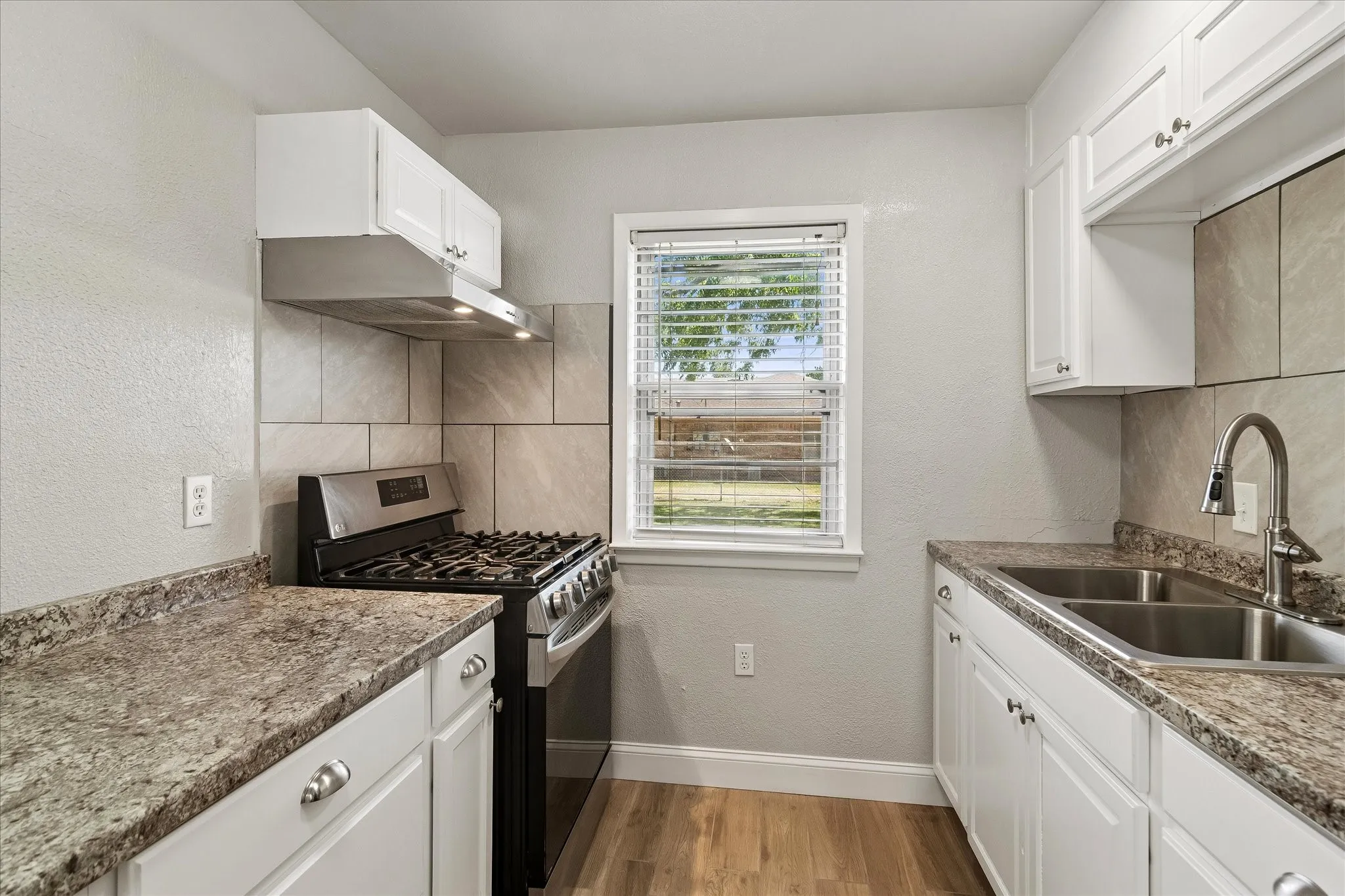 Single Family Residence For Rent in Denton County , 3800 Atlas Drive, Denton, Texas 76209, 4 Bedroom, 1 Bathroom, Garage spaces, 1,056 Sqft, built in 1965, mls#21345816, Real Estate Agent in Denton, Homes For Rent in Denton county, Homes For Rent in Denton, Realtor in Denton Texas, Real Estate Brokerage Independent Realty Texas, Luminita Cordes Realtor