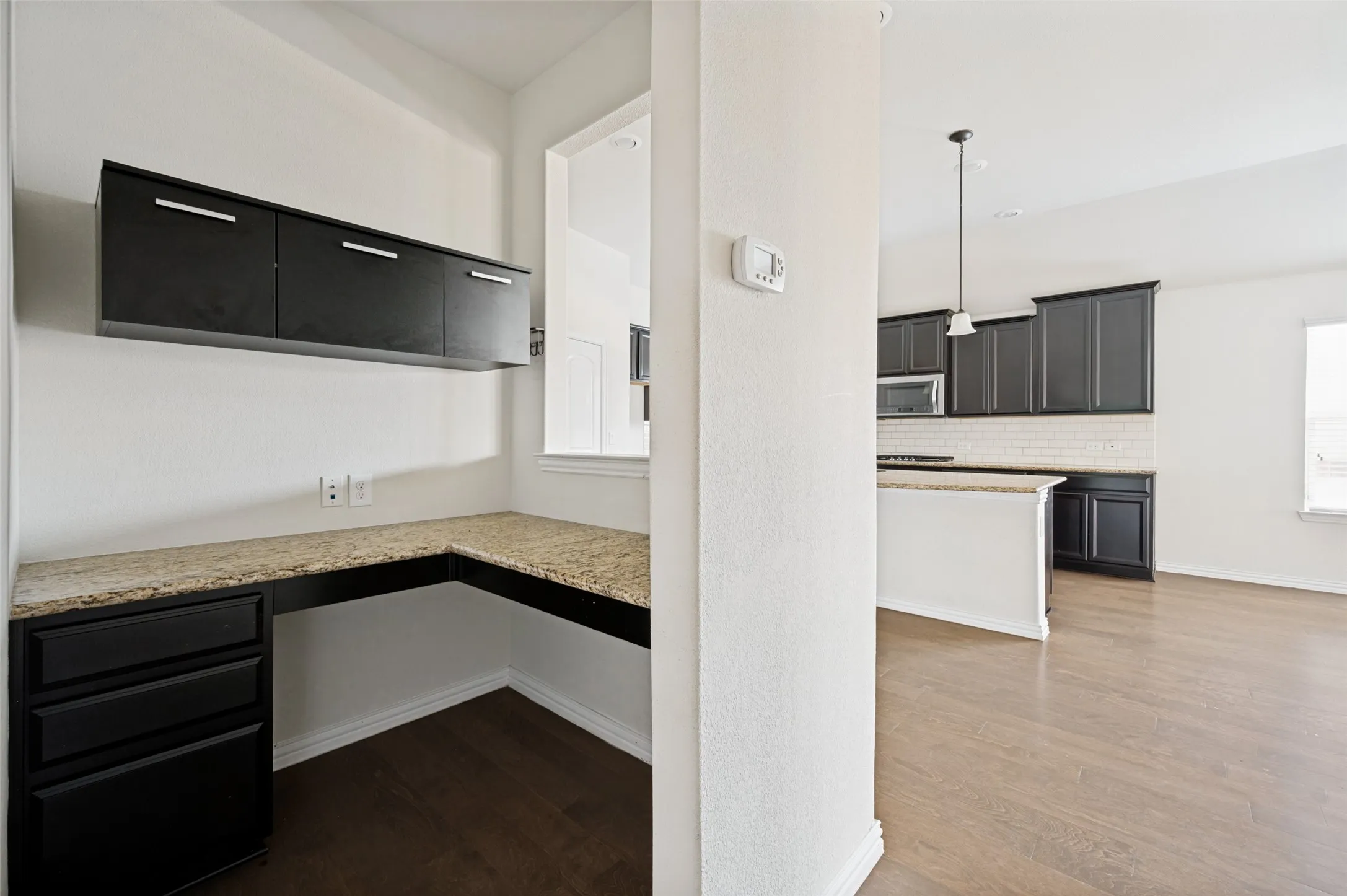 Single Family Residence For Rent in Denton County , 432 Keel Lane, Little Elm, Texas 75068, 3 Bedroom, 2 Bathroom, 2 Garage spaces, 2,246 Sqft, built in 2016, mls#21345840, Real Estate Agent in Little Elm, Homes For Rent in Denton county, Homes For Rent in Little Elm, Realtor in Little Elm Texas, Real Estate Brokerage Independent Realty Texas, Luminita Cordes Realtor