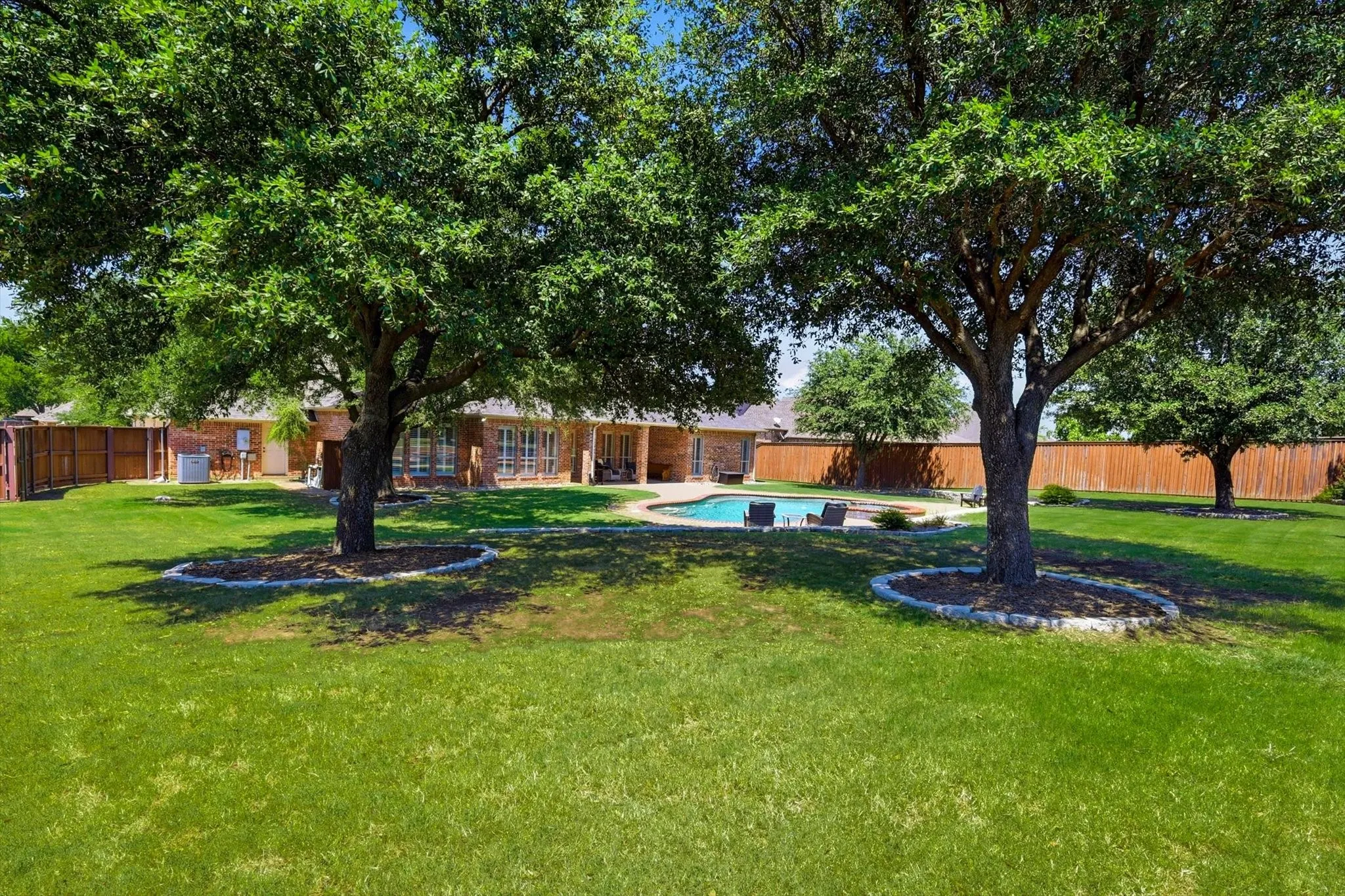 Lots of space for your activities or just to relax.