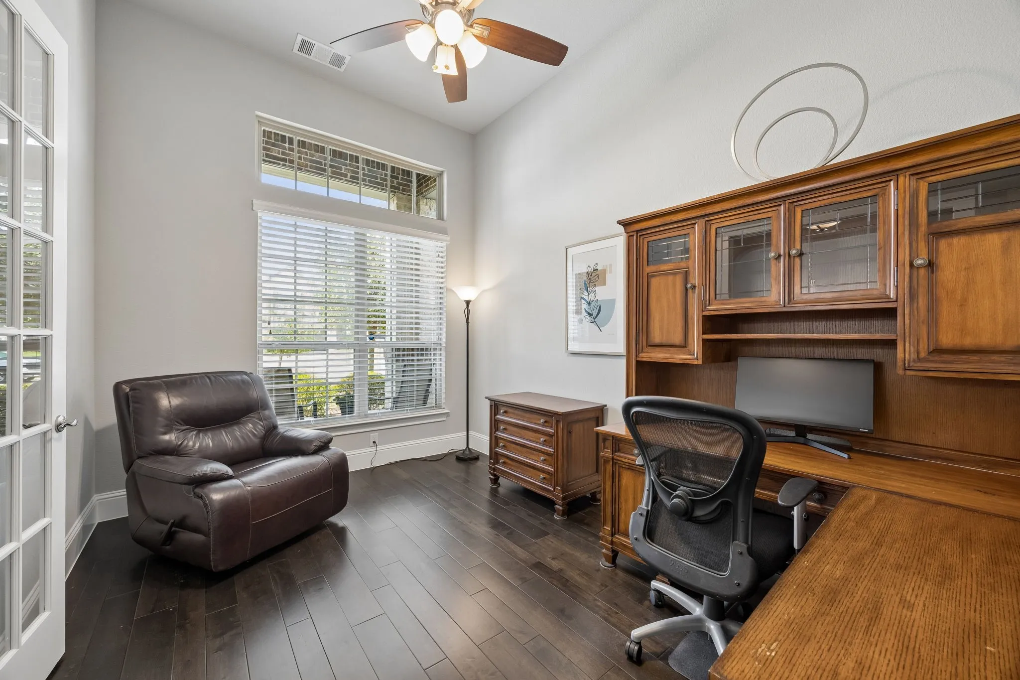Single Family Residence For Sale in Collin County , 11510 La Salle Road, Frisco, Texas 75035, 3 Bedroom, 3 Bathroom, 2 Garage spaces, 2,955 Sqft, built in 2018, mls#21344568, Real Estate Agent in Frisco, Homes For Sale in Collin county, Homes For Sale in Frisco, Realtor in Frisco Texas, Real Estate Brokerage Independent Realty Texas, Luminita Cordes Realtor
