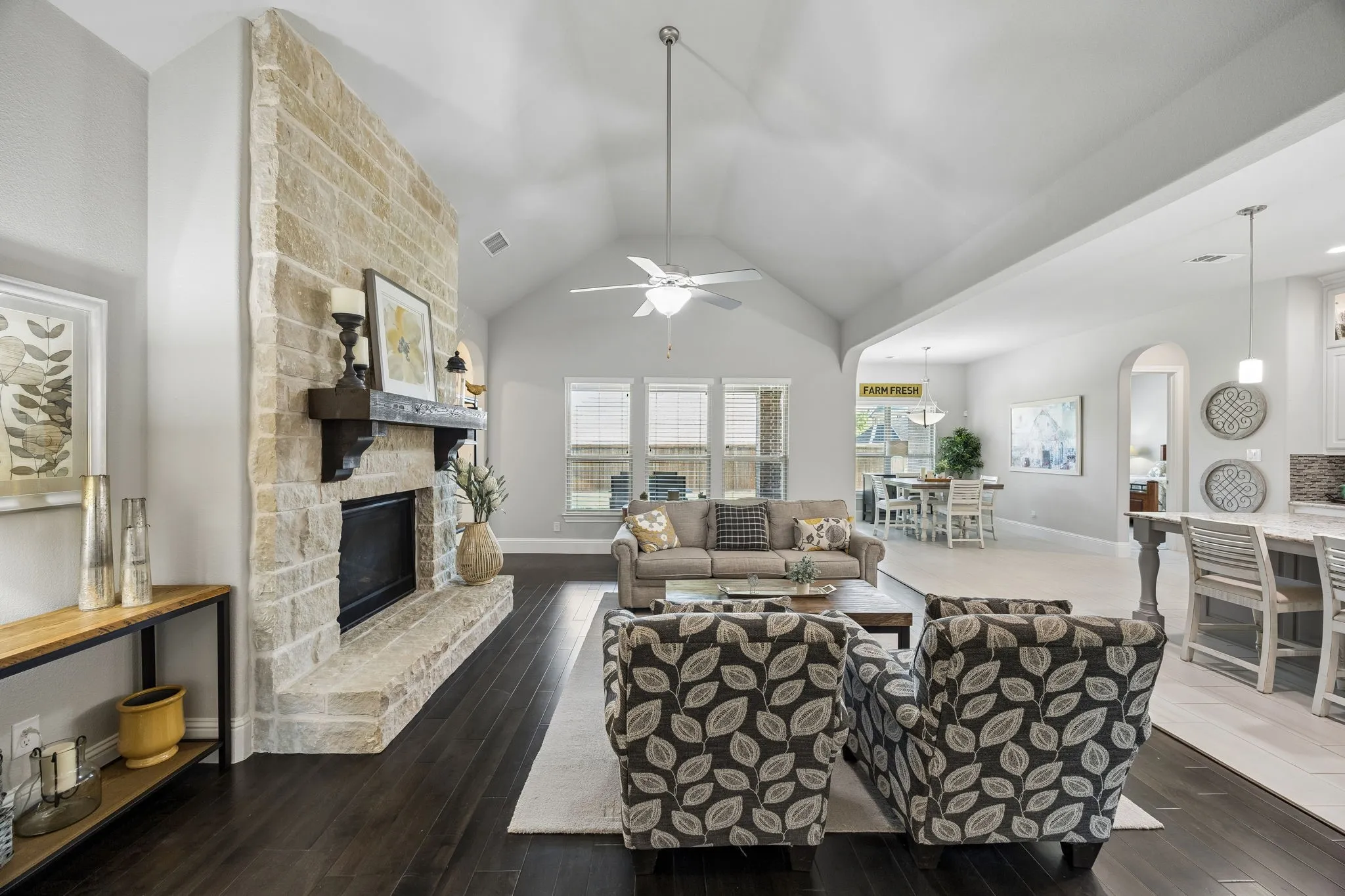 Single Family Residence For Sale in Collin County , 11510 La Salle Road, Frisco, Texas 75035, 3 Bedroom, 3 Bathroom, 2 Garage spaces, 2,955 Sqft, built in 2018, mls#21344568, Real Estate Agent in Frisco, Homes For Sale in Collin county, Homes For Sale in Frisco, Realtor in Frisco Texas, Real Estate Brokerage Independent Realty Texas, Luminita Cordes Realtor