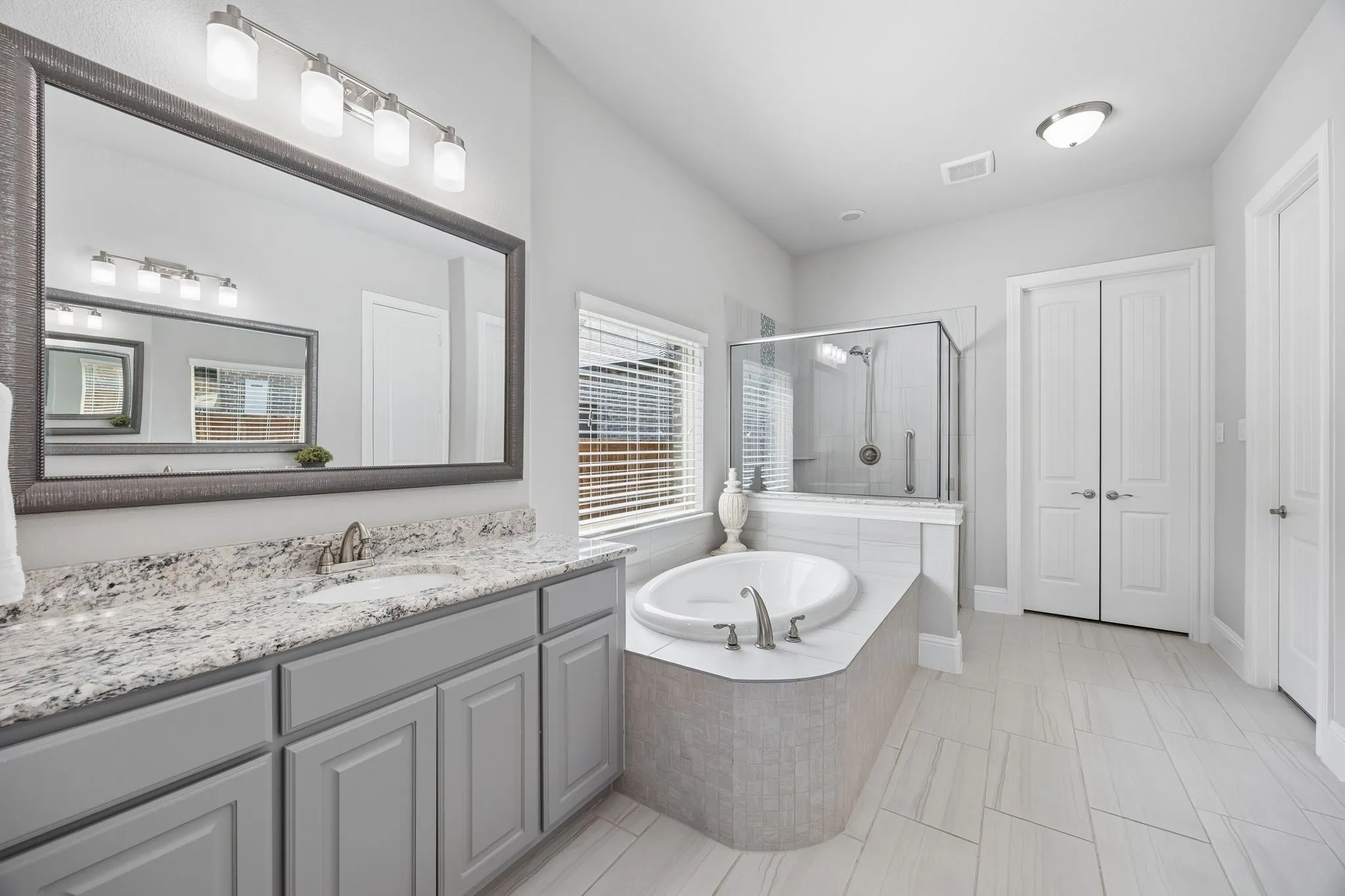 Single Family Residence For Sale in Collin County , 11510 La Salle Road, Frisco, Texas 75035, 3 Bedroom, 3 Bathroom, 2 Garage spaces, 2,955 Sqft, built in 2018, mls#21344568, Real Estate Agent in Frisco, Homes For Sale in Collin county, Homes For Sale in Frisco, Realtor in Frisco Texas, Real Estate Brokerage Independent Realty Texas, Luminita Cordes Realtor