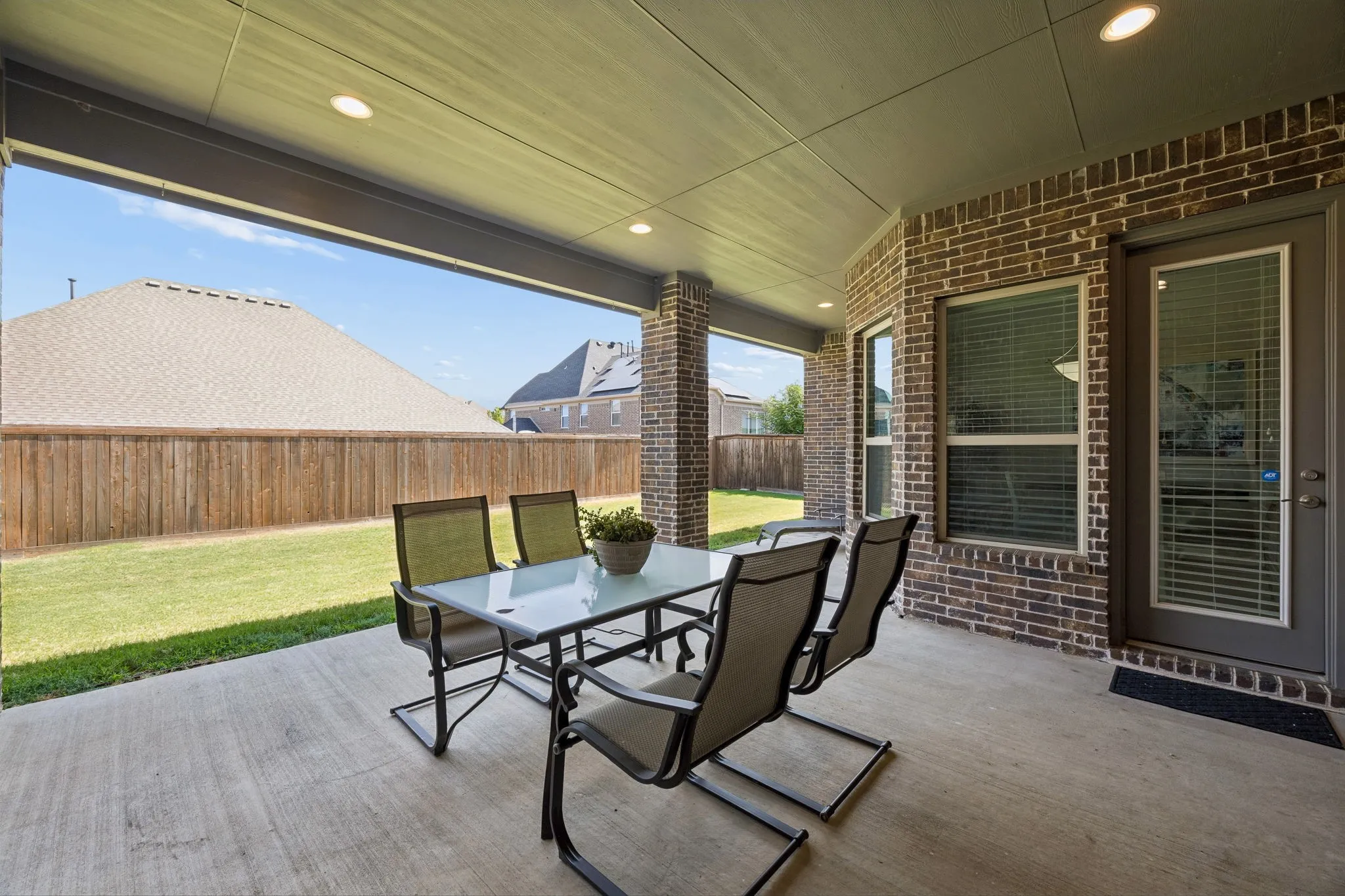 Single Family Residence For Sale in Collin County , 11510 La Salle Road, Frisco, Texas 75035, 3 Bedroom, 3 Bathroom, 2 Garage spaces, 2,955 Sqft, built in 2018, mls#21344568, Real Estate Agent in Frisco, Homes For Sale in Collin county, Homes For Sale in Frisco, Realtor in Frisco Texas, Real Estate Brokerage Independent Realty Texas, Luminita Cordes Realtor