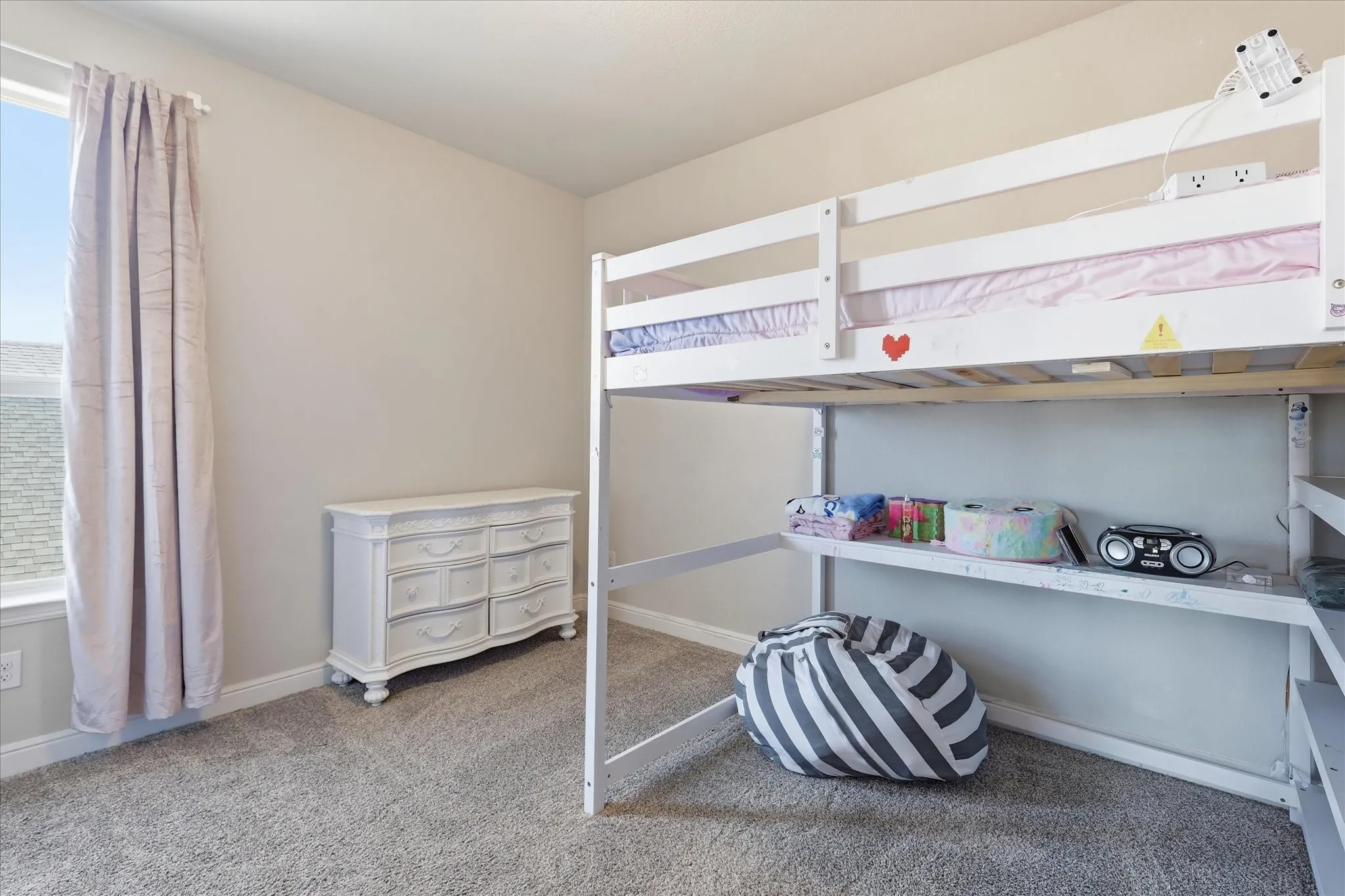 Single Family Residence For Sale in Tarrant County , 14157 Cassiopeia Drive, Haslet, Texas 76052, 5 Bedroom, 4 Bathroom, 3 Garage spaces, 2,822 Sqft, built in 2021, mls#21344648, Real Estate Agent in Haslet, Homes For Sale in Tarrant county, Homes For Sale in Haslet, Realtor in Haslet Texas, Real Estate Brokerage Independent Realty Texas, Luminita Cordes Realtor