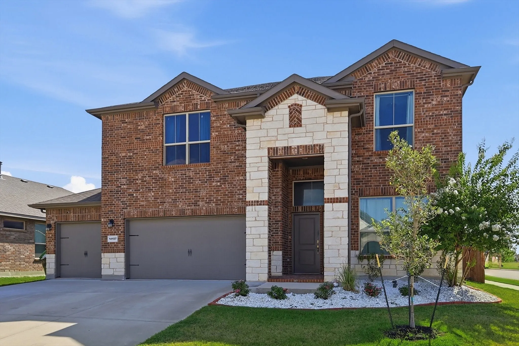 Single Family Residence For Sale in Tarrant County , 14157 Cassiopeia Drive, Haslet, Texas 76052, 5 Bedroom, 4 Bathroom, 3 Garage spaces, 2,822 Sqft, built in 2021, mls#21344648, Real Estate Agent in Haslet, Homes For Sale in Tarrant county, Homes For Sale in Haslet, Realtor in Haslet Texas, Real Estate Brokerage Independent Realty Texas, Luminita Cordes Realtor