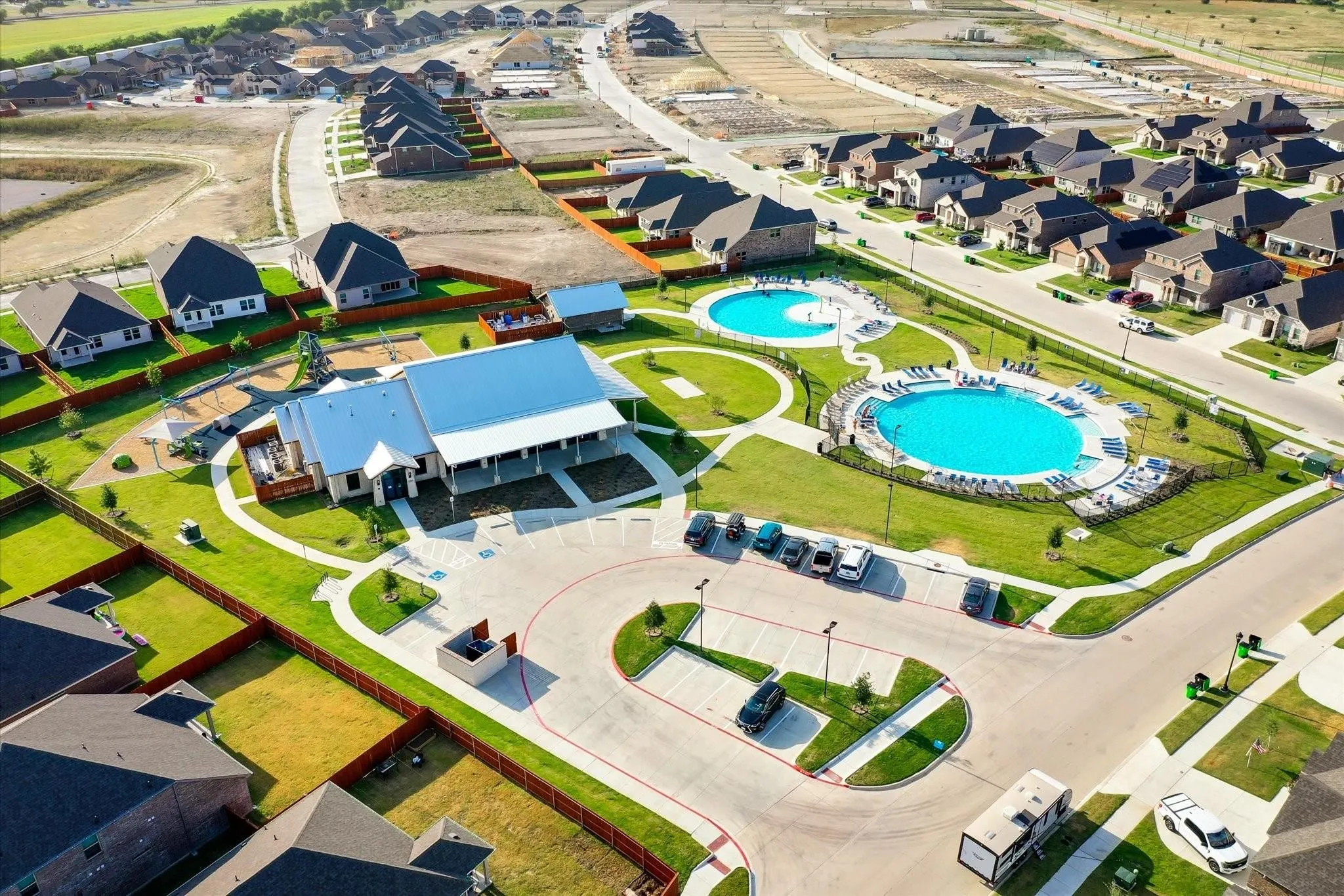 Single Family Residence For Sale in Tarrant County , 14157 Cassiopeia Drive, Haslet, Texas 76052, 5 Bedroom, 4 Bathroom, 3 Garage spaces, 2,822 Sqft, built in 2021, mls#21344648, Real Estate Agent in Haslet, Homes For Sale in Tarrant county, Homes For Sale in Haslet, Realtor in Haslet Texas, Real Estate Brokerage Independent Realty Texas, Luminita Cordes Realtor