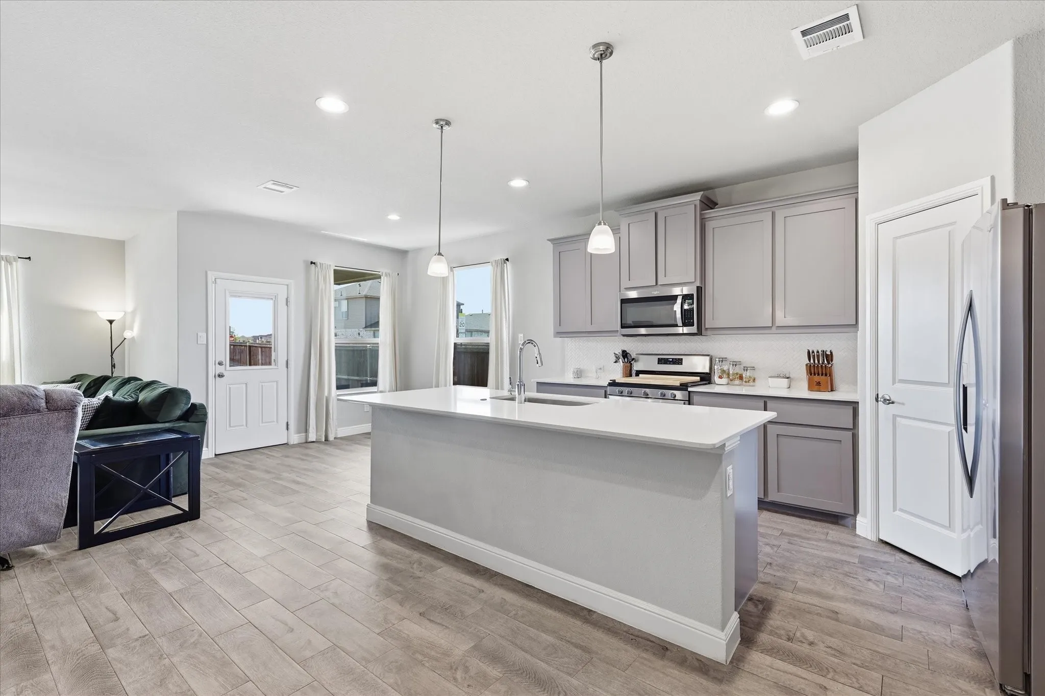 Single Family Residence For Sale in Tarrant County , 14157 Cassiopeia Drive, Haslet, Texas 76052, 5 Bedroom, 4 Bathroom, 3 Garage spaces, 2,822 Sqft, built in 2021, mls#21344648, Real Estate Agent in Haslet, Homes For Sale in Tarrant county, Homes For Sale in Haslet, Realtor in Haslet Texas, Real Estate Brokerage Independent Realty Texas, Luminita Cordes Realtor