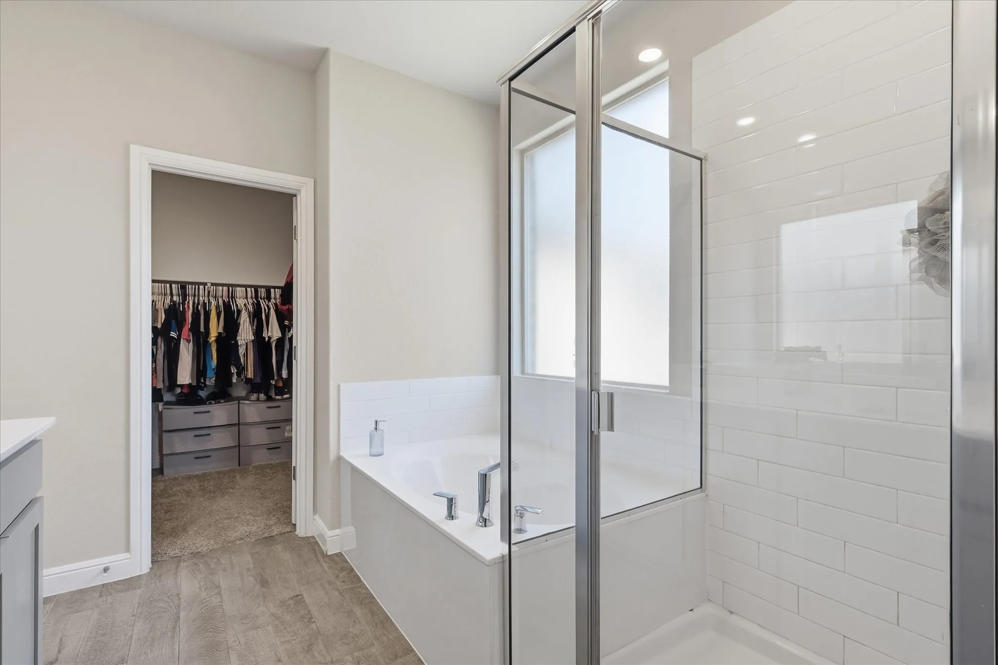 Single Family Residence For Sale in Tarrant County , 14157 Cassiopeia Drive, Haslet, Texas 76052, 5 Bedroom, 4 Bathroom, 3 Garage spaces, 2,822 Sqft, built in 2021, mls#21344648, Real Estate Agent in Haslet, Homes For Sale in Tarrant county, Homes For Sale in Haslet, Realtor in Haslet Texas, Real Estate Brokerage Independent Realty Texas, Luminita Cordes Realtor