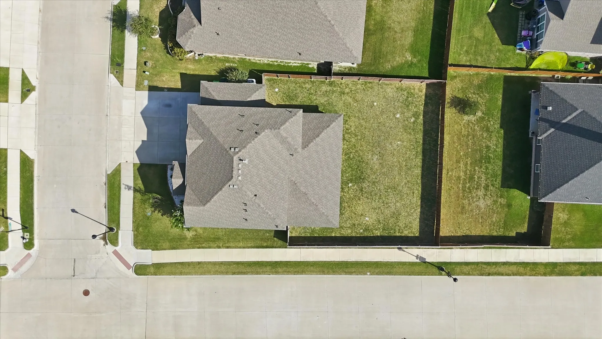 Single Family Residence For Sale in Tarrant County , 14157 Cassiopeia Drive, Haslet, Texas 76052, 5 Bedroom, 4 Bathroom, 3 Garage spaces, 2,822 Sqft, built in 2021, mls#21344648, Real Estate Agent in Haslet, Homes For Sale in Tarrant county, Homes For Sale in Haslet, Realtor in Haslet Texas, Real Estate Brokerage Independent Realty Texas, Luminita Cordes Realtor