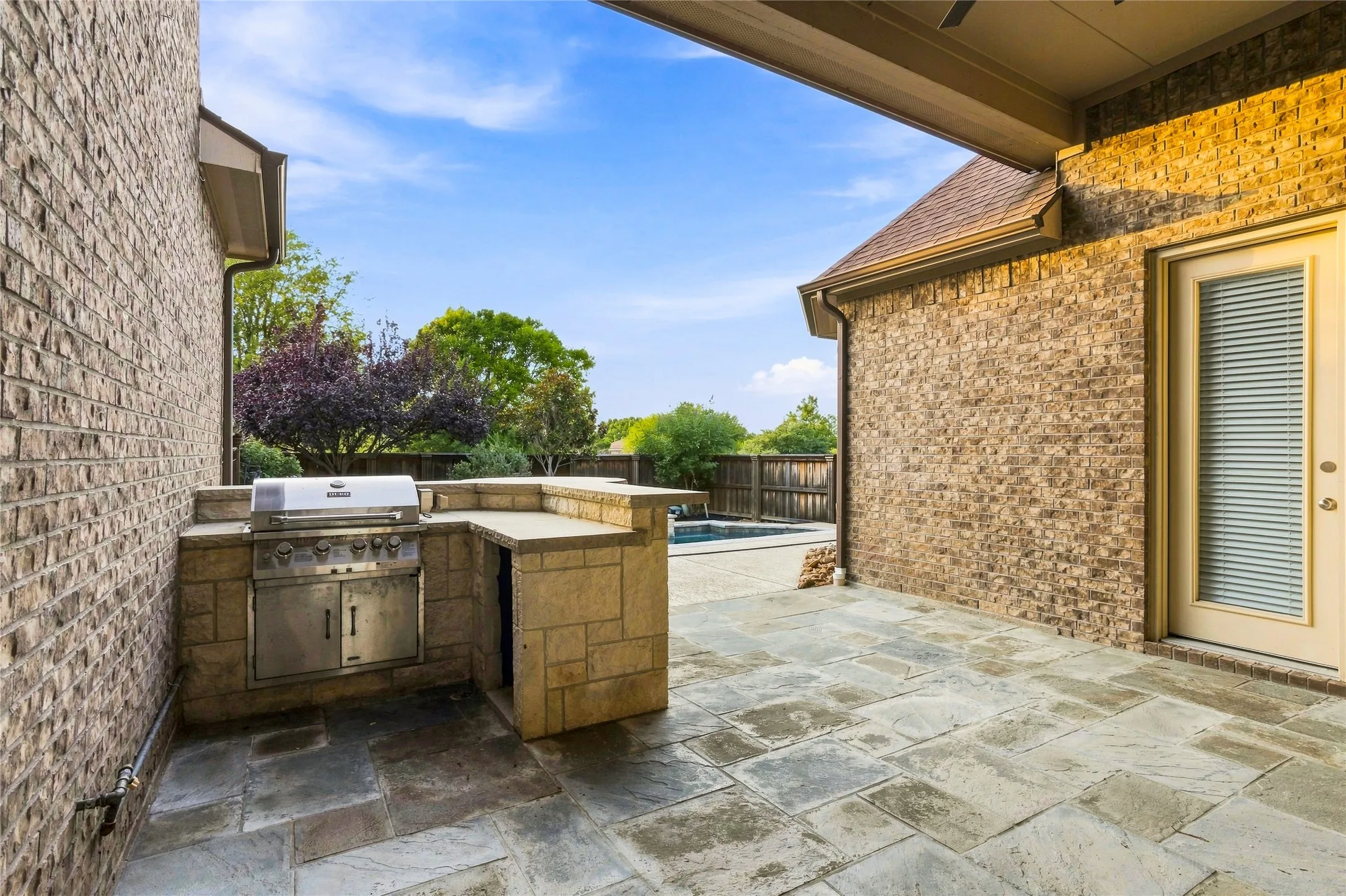 Single Family Residence For Sale in Rockwall County , 727 Fairfax Lane, Rockwall, Texas 75087, 5 Bedroom, 4 Bathroom, 2 Garage spaces, 3,846 Sqft, built in 2010, mls#21344608, Real Estate Agent in Rockwall, Homes For Sale in Rockwall county, Homes For Sale in Rockwall, Realtor in Rockwall Texas, Real Estate Brokerage Independent Realty Texas, Luminita Cordes Realtor
