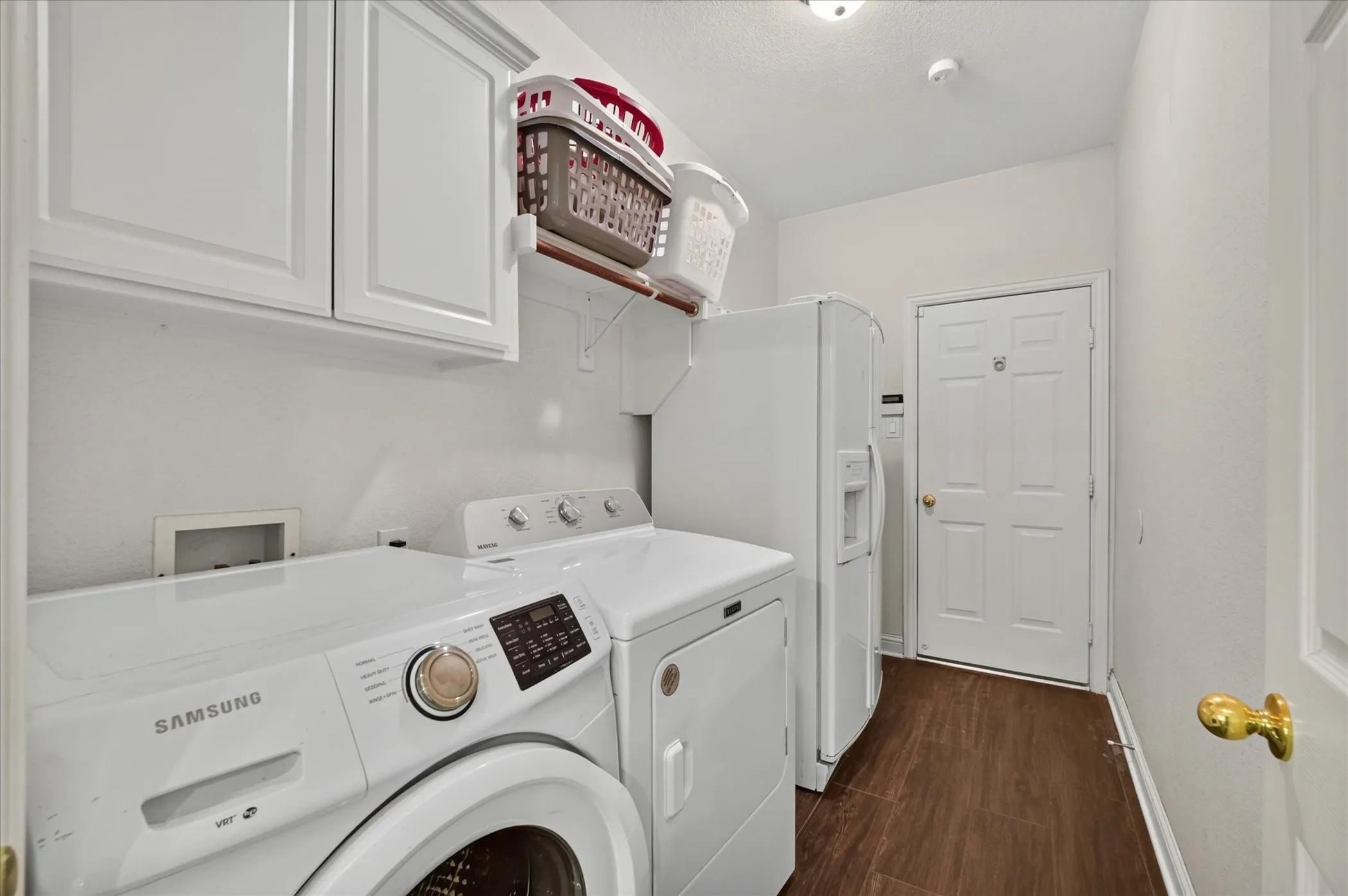 Single Family Residence For Sale in Collin County , 14505 Farmcote Drive, Frisco, Texas 75035, 5 Bedroom, 4 Bathroom, 3 Garage spaces, 4,262 Sqft, built in 2002, mls#21344958, Real Estate Agent in Frisco, Homes For Sale in Collin county, Homes For Sale in Frisco, Realtor in Frisco Texas, Real Estate Brokerage Independent Realty Texas, Luminita Cordes Realtor