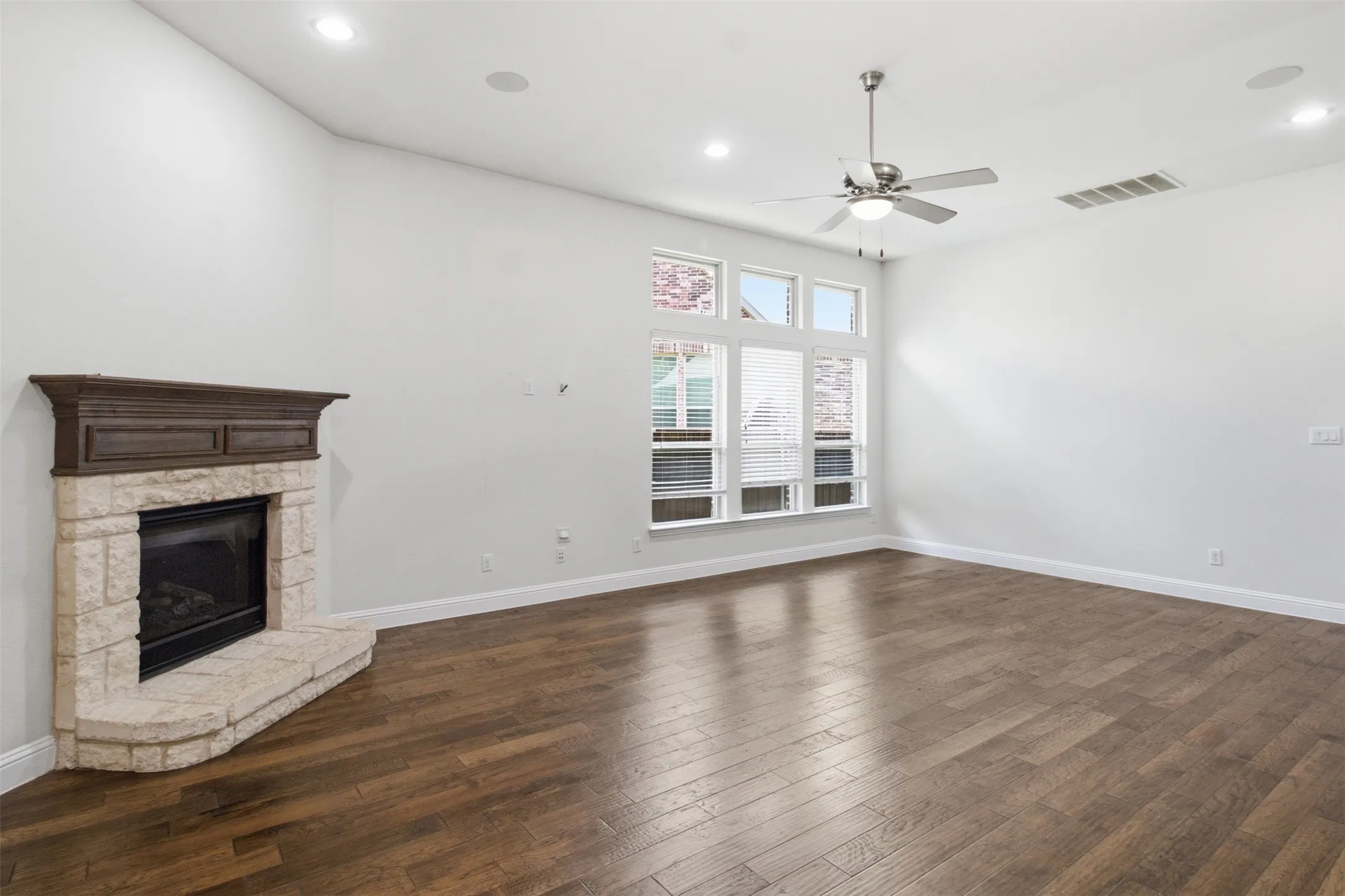 Single Family Residence For Rent in Collin County , 1865 Wood Duck Lane, Allen, Texas 75013, 4 Bedroom, 3 Bathroom, 2 Garage spaces, 2,669 Sqft, built in 2014, mls#21345655, Real Estate Agent in Allen, Homes For Rent in Collin county, Homes For Rent in Allen, Realtor in Allen Texas, Real Estate Brokerage Independent Realty Texas, Luminita Cordes Realtor